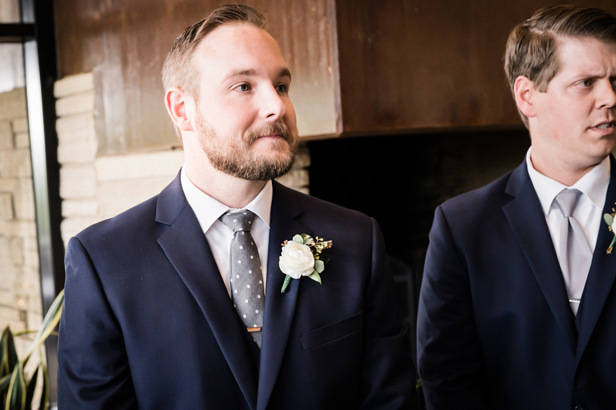 two_birds_photography_jacob_moreland_chicago_westmont_wedding_photographer_Independence_grove_june_summer_32.jpg