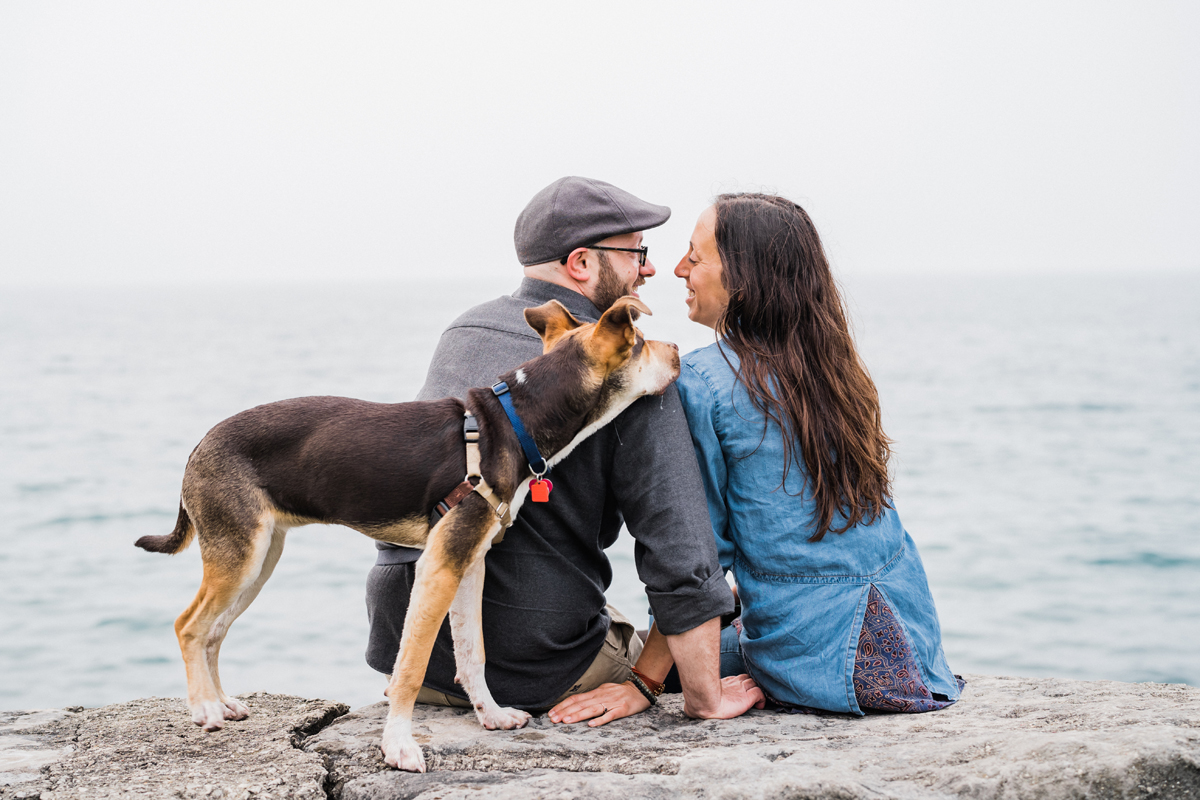 two_birds_photography_jacob_Moreland_westmont_chicago_photographer_dog_pet_portraits_engagement_promontory_point_03.jpg
