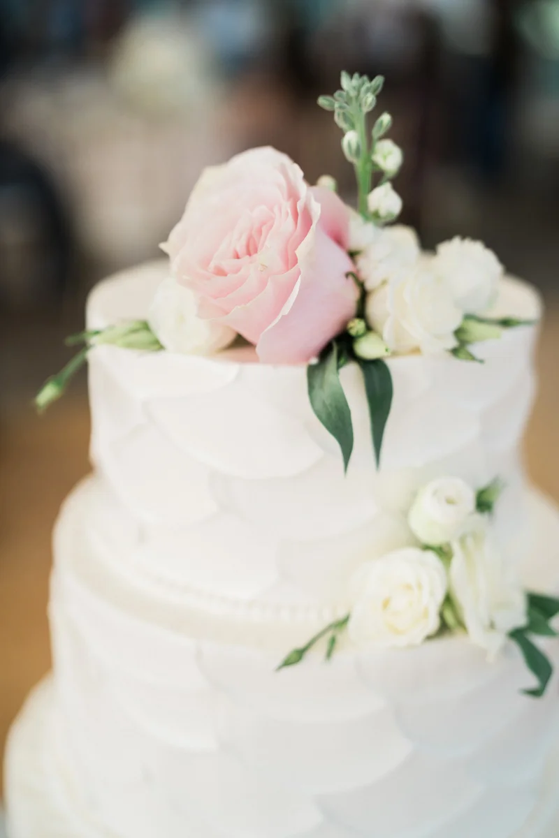Lincolnshire Marriott Resort, Lincolnshire, IL. Wedding photography by Two Birds Photography. Classic, low-key, and natural. Serving Chicago and the suburbs.