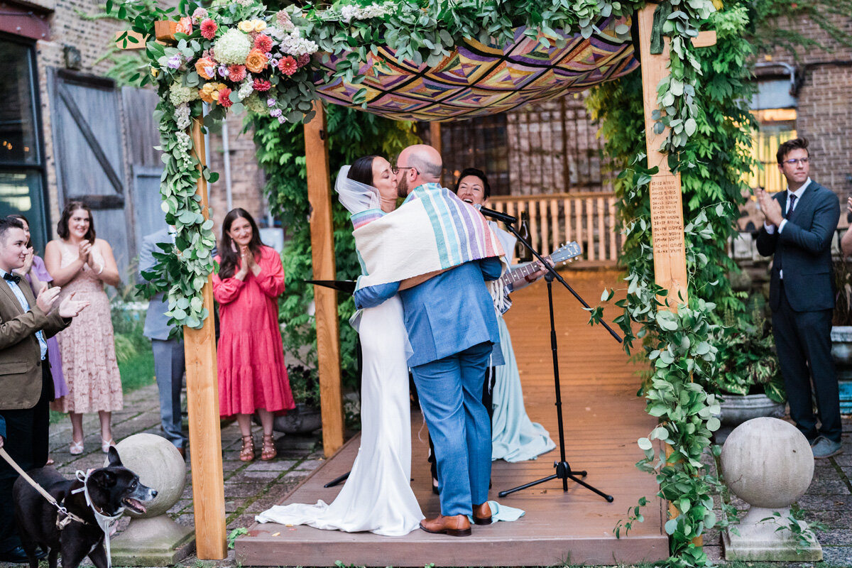Two Birds Photography Green Wedding Eco Friendly Outdoor Salvage One Chicago Vintage Moreland Lerman025.jpg