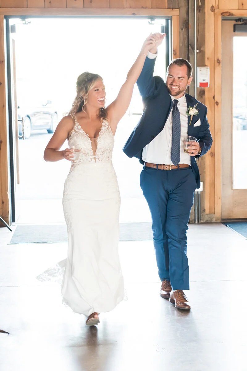 Wedding photography by Two Birds Photography. Classic, bright, and happy. Serving Chicago and the suburbs.