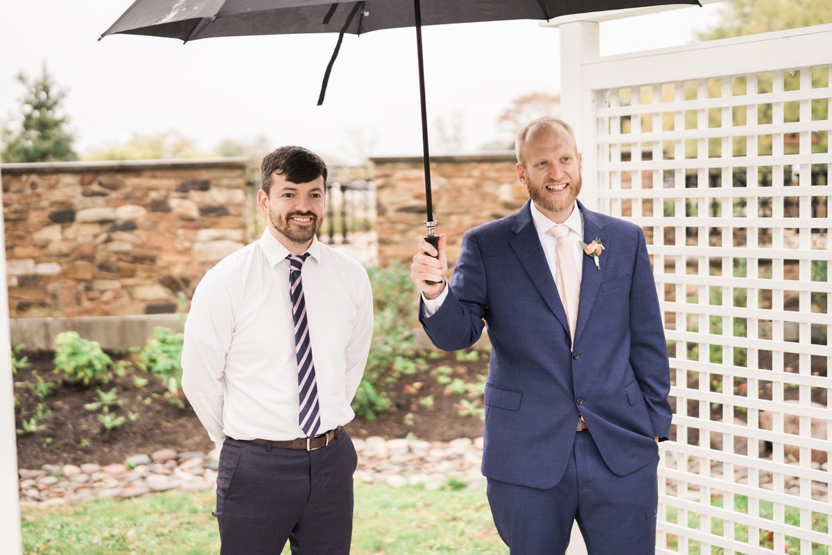 two_birds_photography_Jake_moreland_photographer_wedding_st_james_farm_magiannos_autumn_rainy_12.jpg