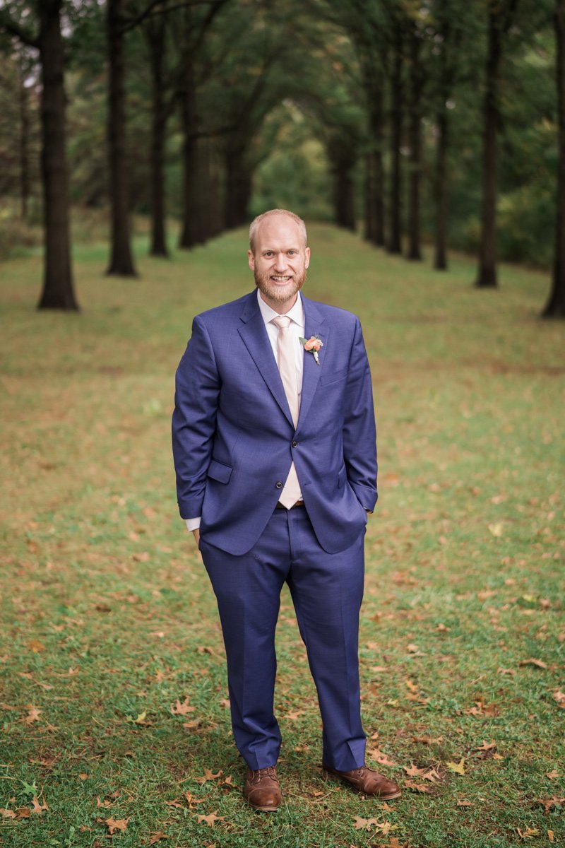 two_birds_photography_Jake_moreland_photographer_wedding_st_james_farm_magiannos_autumn_rainy_32.jpg