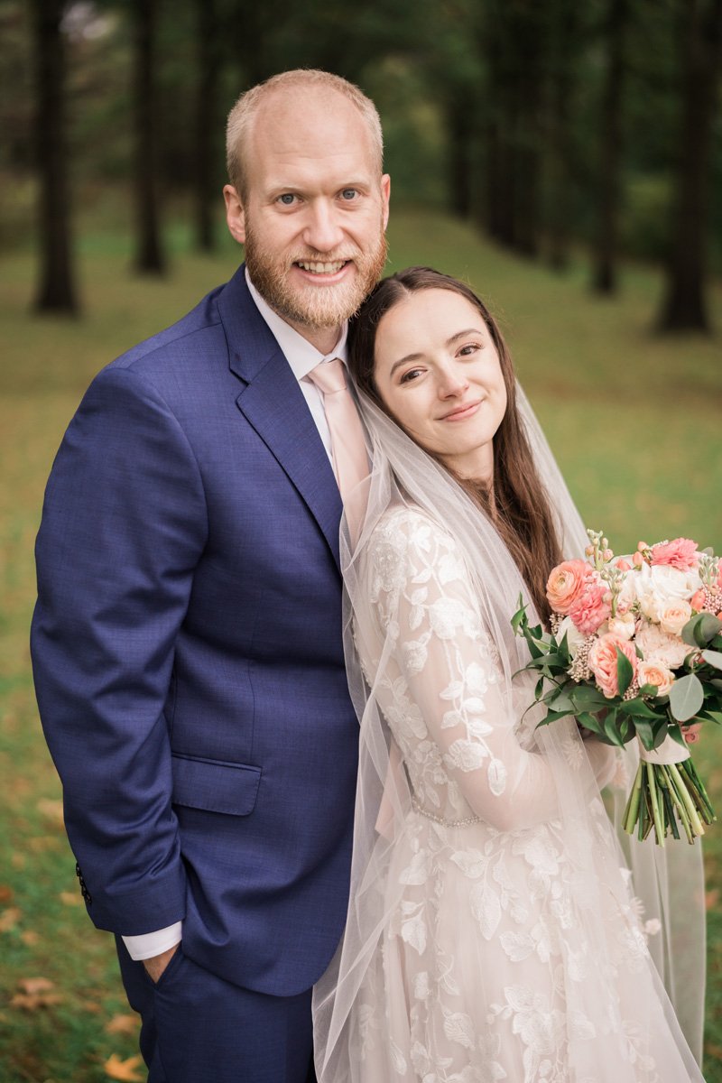 two_birds_photography_Jake_moreland_photographer_wedding_st_james_farm_magiannos_autumn_rainy_33.jpg