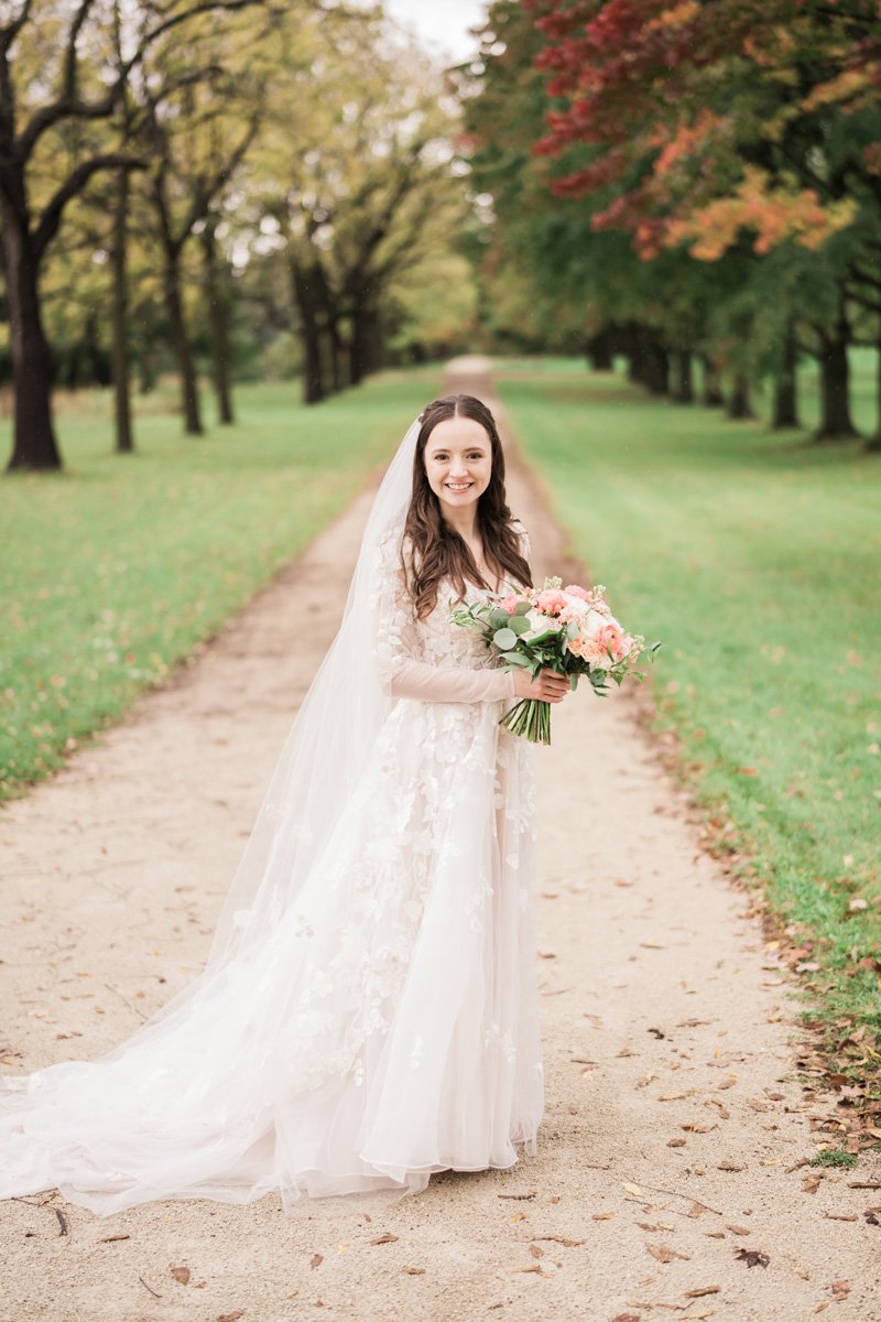 two_birds_photography_Jake_moreland_photographer_wedding_st_james_farm_magiannos_autumn_rainy_40.jpg