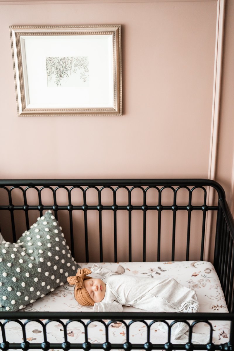 Newborn baby portrait photography by Two Birds Photography. Classic, bright, and happy. Serving Chicago and the suburbs. Image copyright Two Birds Photography 2025.