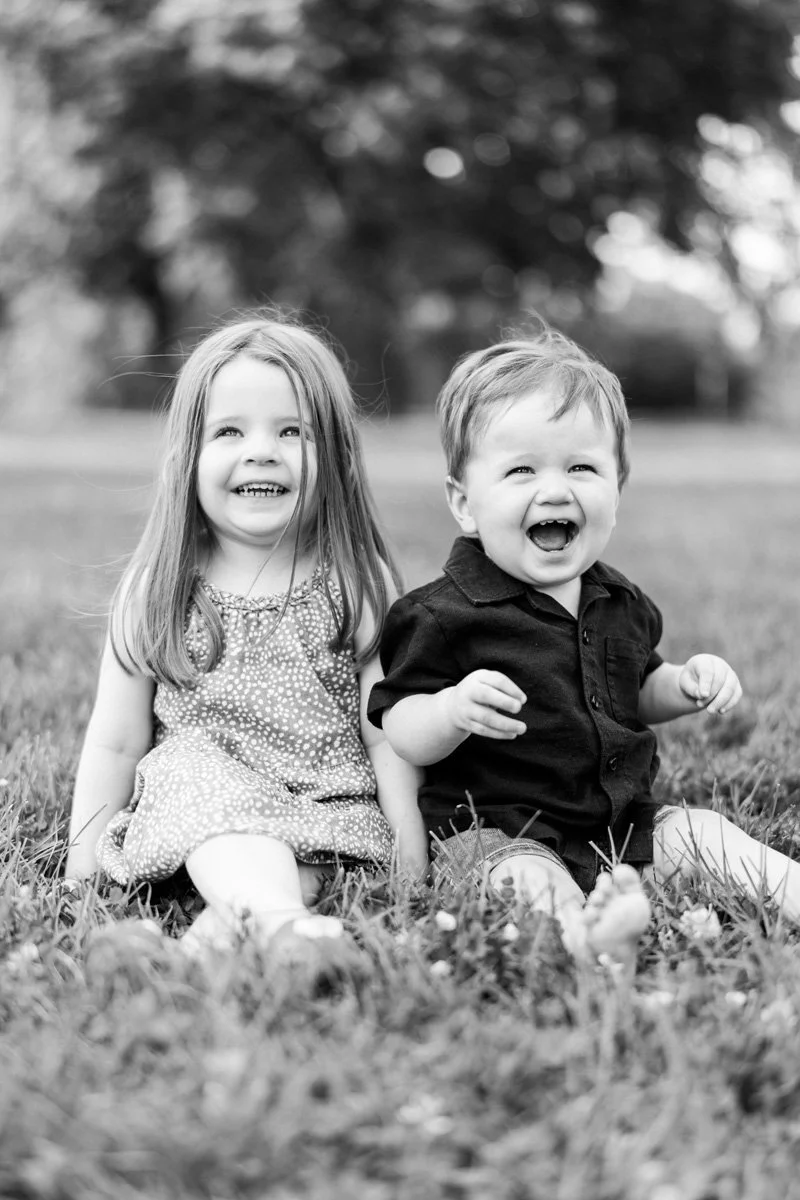 Family photography by Two Birds Photography — bright, joyful, and full of real moments. Capturing the laughter, love, and wild little in-betweens. Based in Downers Grove and serving Chicago and the surrounding suburbs. © Two Birds Photography 2025