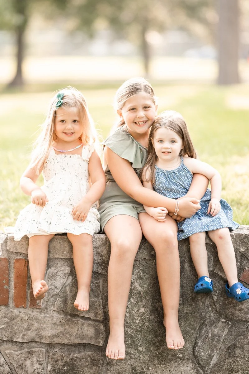 Family photography by Two Birds Photography — bright, joyful, and full of real moments. Capturing the laughter, love, and wild little in-betweens. Based in Downers Grove and serving Chicago and the surrounding suburbs. © Two Birds Photography 2025