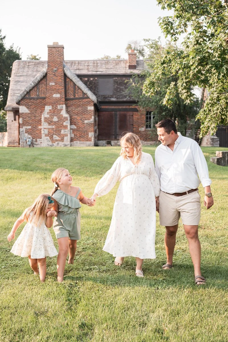 Family photography by Two Birds Photography — bright, joyful, and full of real moments. Capturing the laughter, love, and wild little in-betweens. Based in Downers Grove and serving Chicago and the surrounding suburbs. © Two Birds Photography 2025