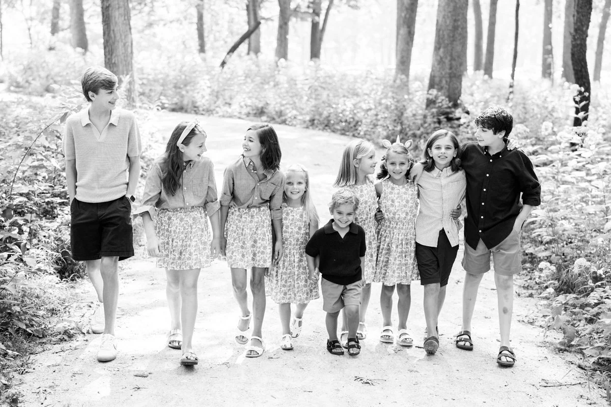 Family photography by Two Birds Photography — bright, joyful, and full of real moments. Capturing the laughter, love, and wild little in-betweens. Based in Downers Grove and serving Chicago and the surrounding suburbs. © Two Birds Photography 2025