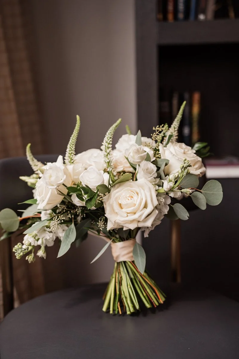 Wedding photography by Two Birds Photography — joyful, genuine, and full of heart. Based in Downers Grove, happily capturing love stories across Chicago and the suburbs. © Two Birds Photography 2025.