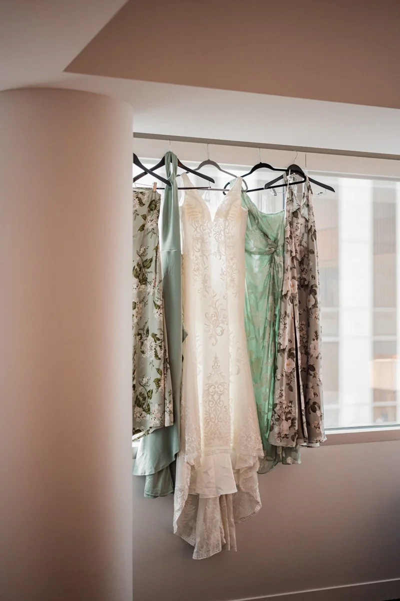 Wedding photography by Two Birds Photography — joyful, genuine, and full of heart. Based in Downers Grove, happily capturing love stories across Chicago and the suburbs. © Two Birds Photography 2025.