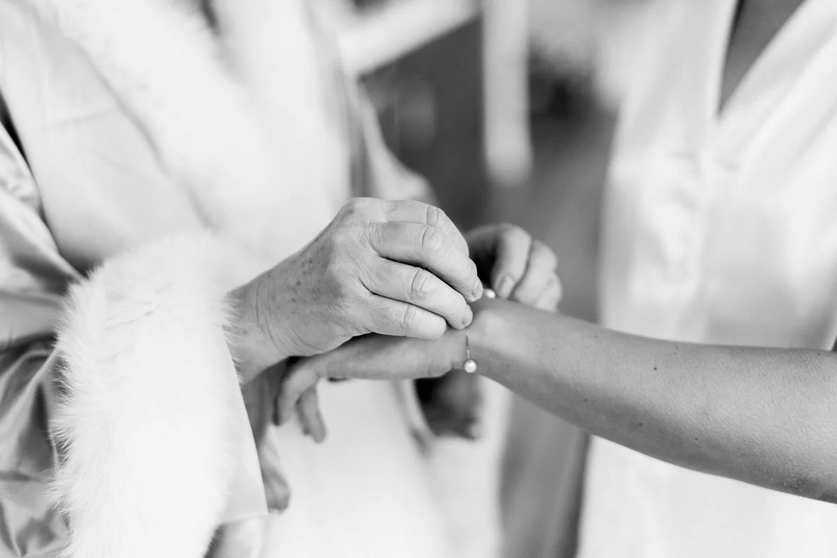 Wedding photography by Two Birds Photography — joyful, genuine, and full of heart. Based in Downers Grove, happily capturing love stories across Chicago and the suburbs. © Two Birds Photography 2025.