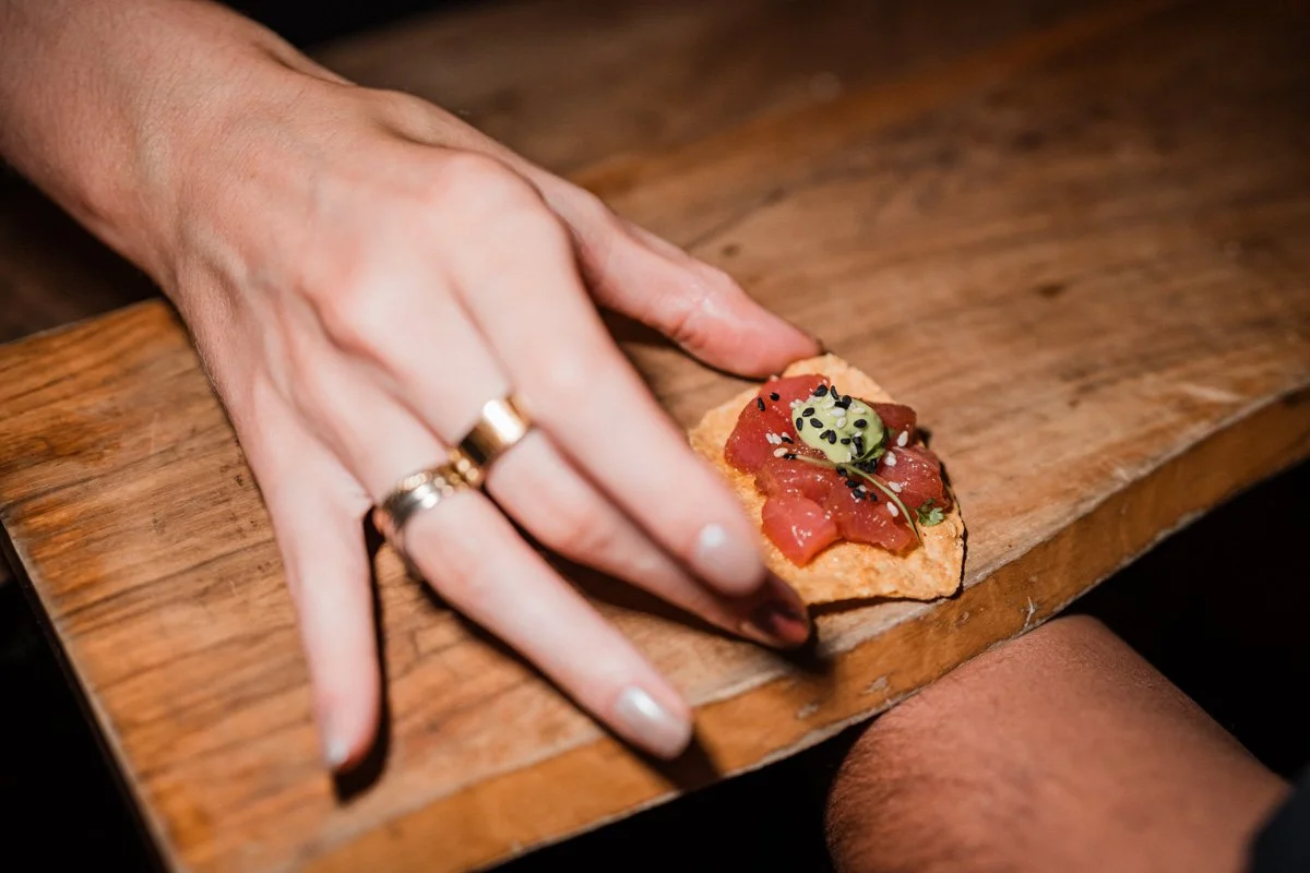 two-birds-photography-Jake-moreland-chicago-wedding-photographer-beatnik-restaurant-west-town-62.jpg