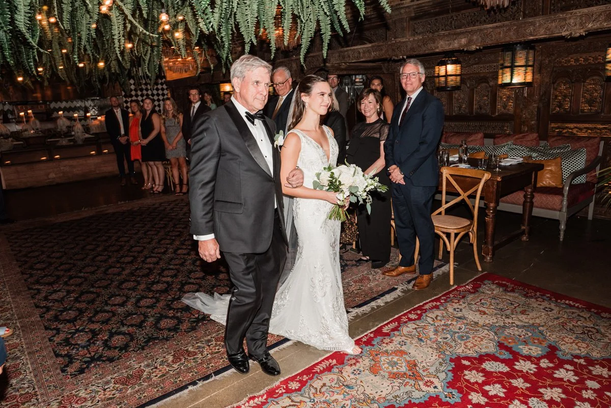 two-birds-photography-Jake-moreland-chicago-wedding-photographer-beatnik-restaurant-west-town-65.jpg