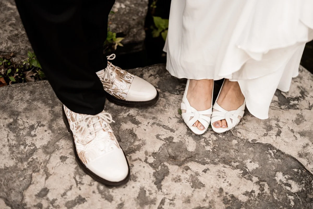 two-birds-photography-Jake-moreland-chicago-wedding-photographer-alfred-caldwell-lily-pool-26.jpg