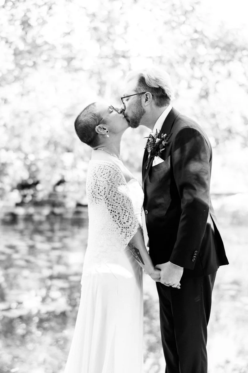 two-birds-photography-Jake-moreland-chicago-wedding-photographer-alfred-caldwell-lily-pool-46.jpg