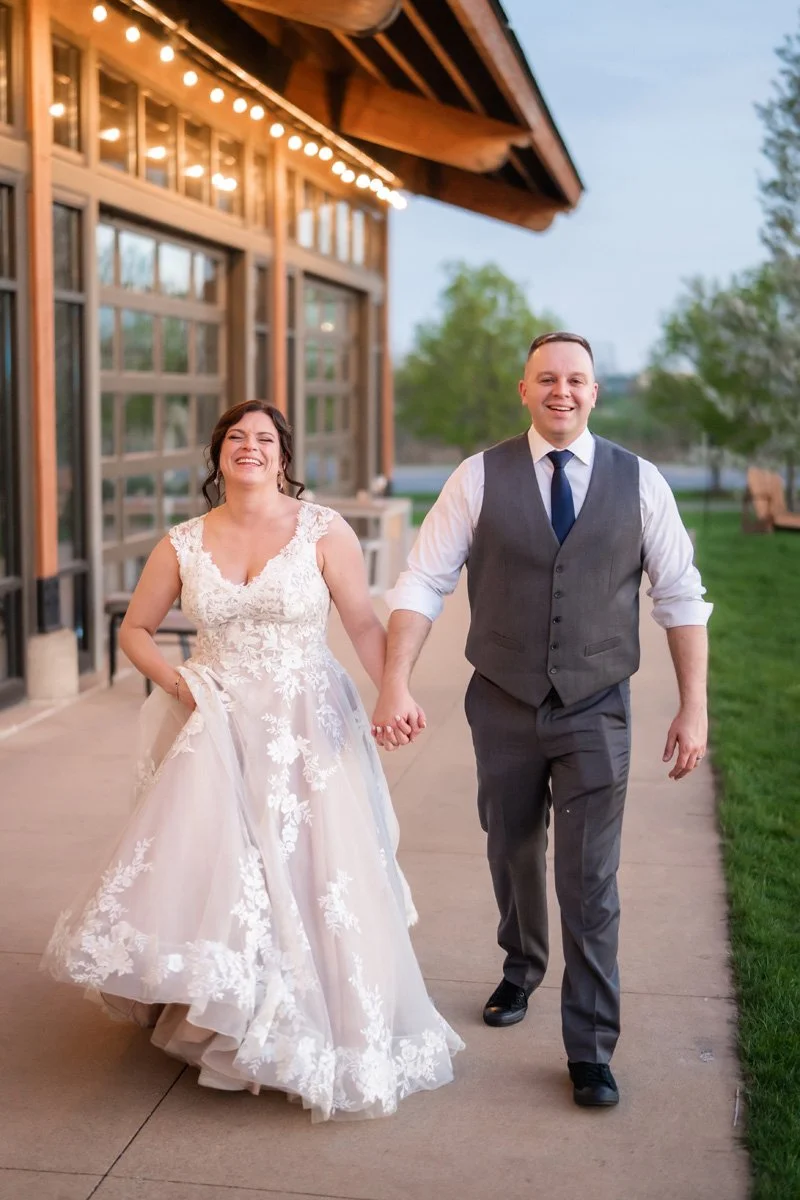 two-birds-Jake-moreland-photography-chicago-lockport-wedding-photographer-07.jpg