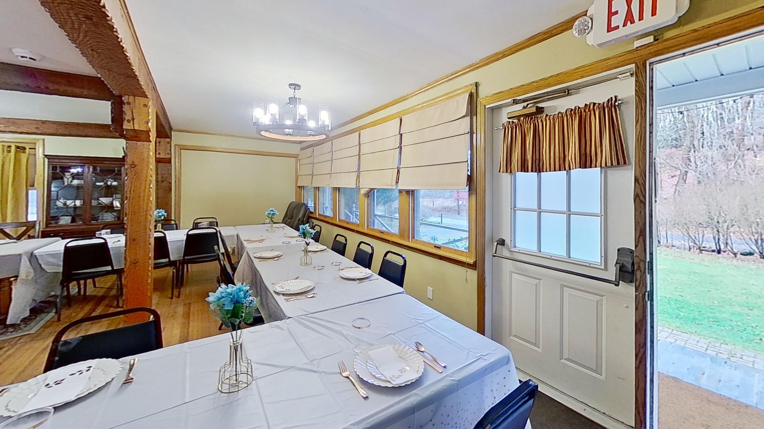 42-Niles-Pond-Rd-Main-House-Dining-Room.jpg