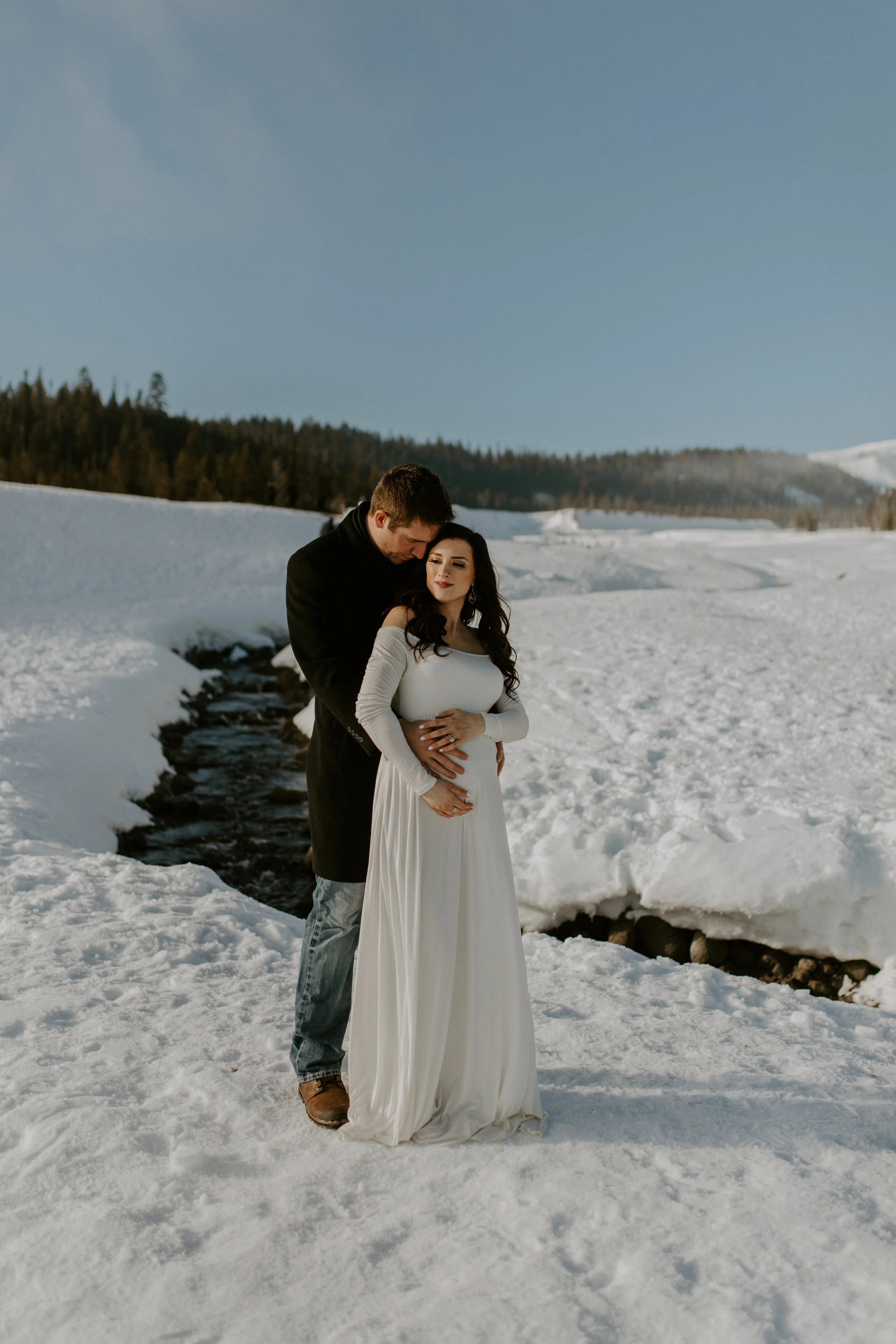 Snowy Glam Maternity Session