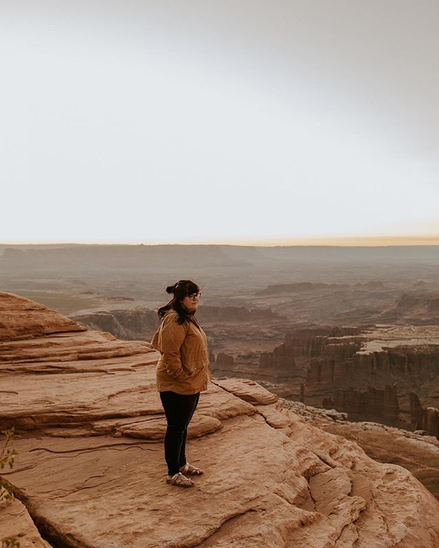 I look back on situations in my life and they make more sense through the lens of anxiety. It was within the last 6 years that I put a name to my lifelong, intense feelings of responsibility, worry, and panic.
.
I have generalized anxiety disorder.

