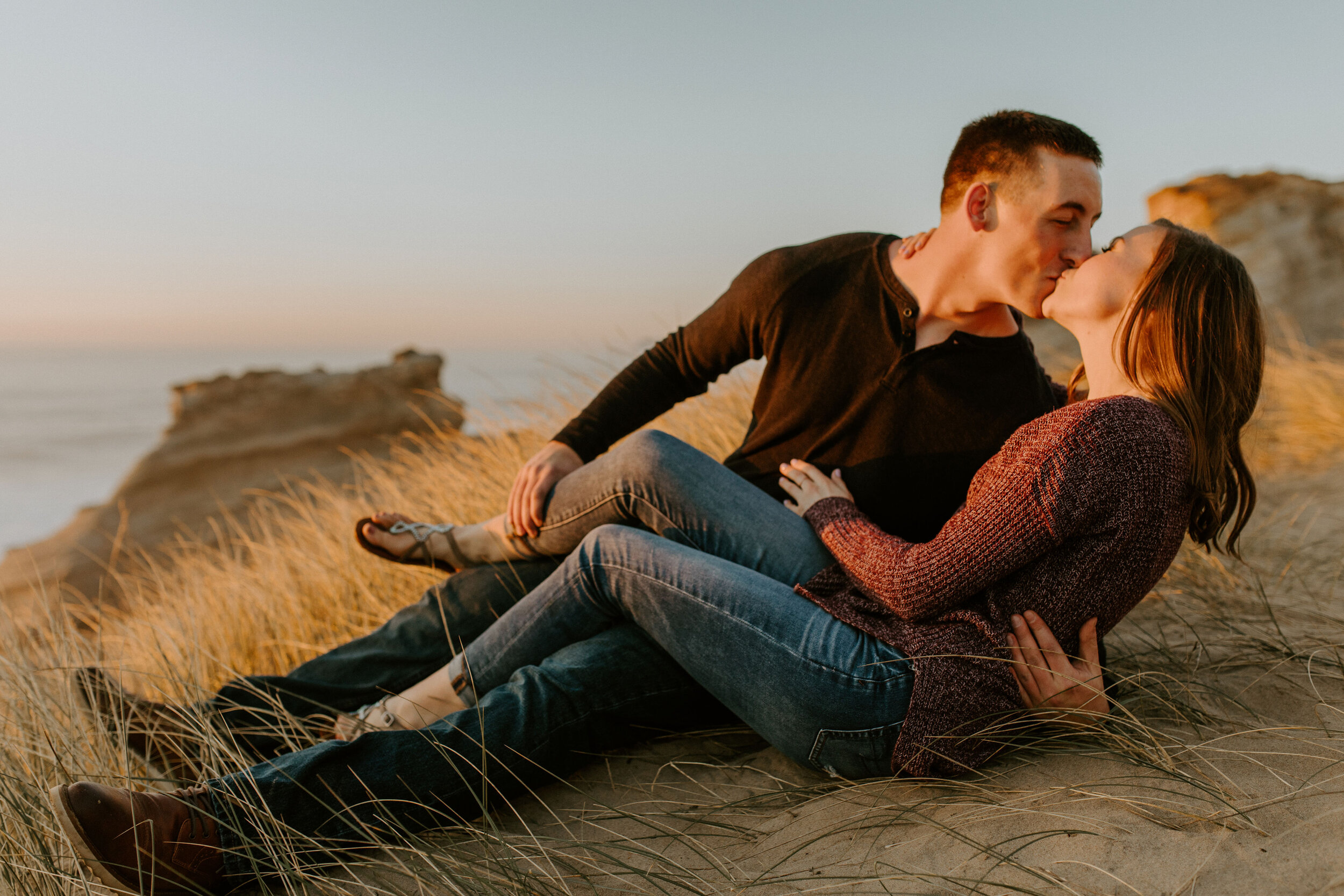 beach-engagement-oregon-brianna-swan-114.jpg