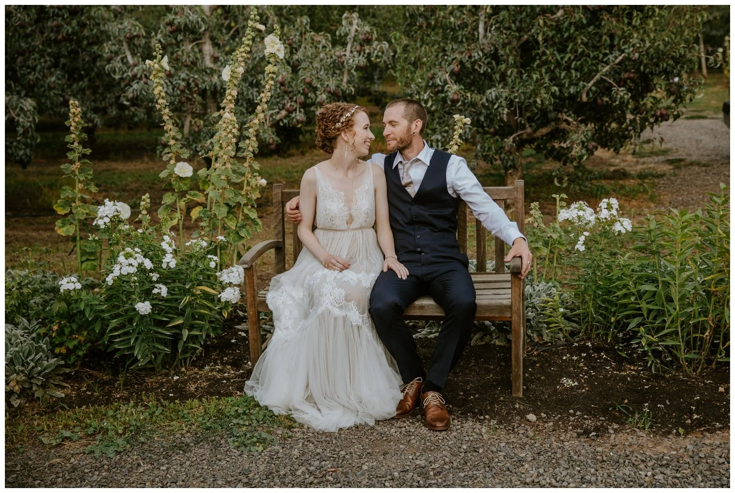 Outdoorsy Wedding at The Orchard Hood River