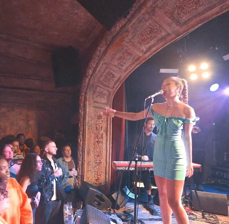 TERTIA MAY LIVE SHOW