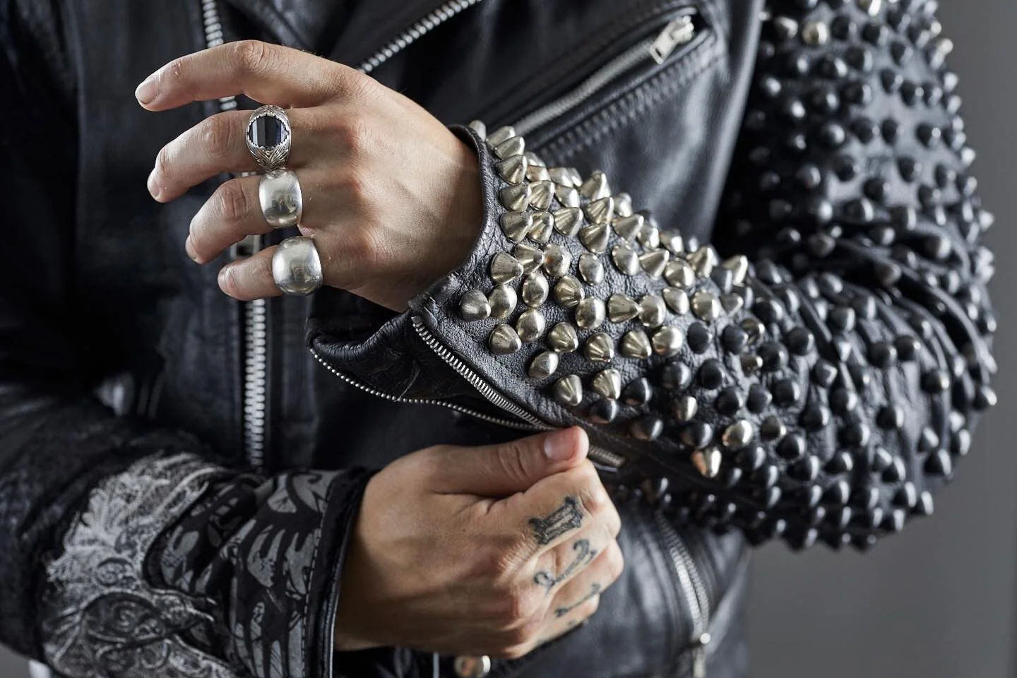This sleeve is nearly 8 years old now. The rust is barely visible on some of the chrome studs though the black domes are still pristine.

I utterly refuse to ignore the liner inside the jacket when studding. Nothing is worse than poorly executed meta