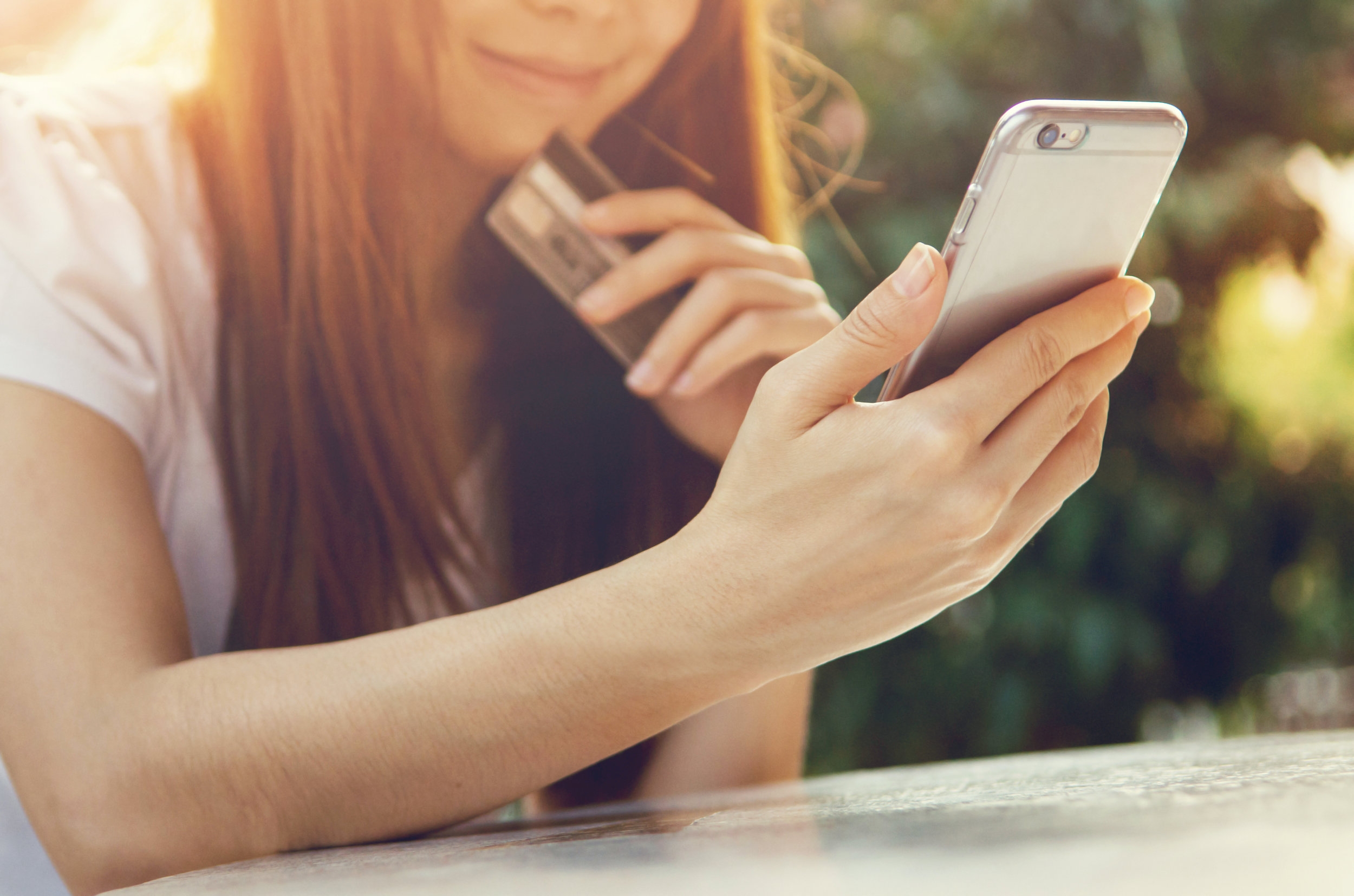 Ecommerce advertising done right OPTIMIZED, AGILE, AND PERSONALIZED: WE PAVE A PATH TOWARD PURCHASE FOR YOUR CUSTOMERS.