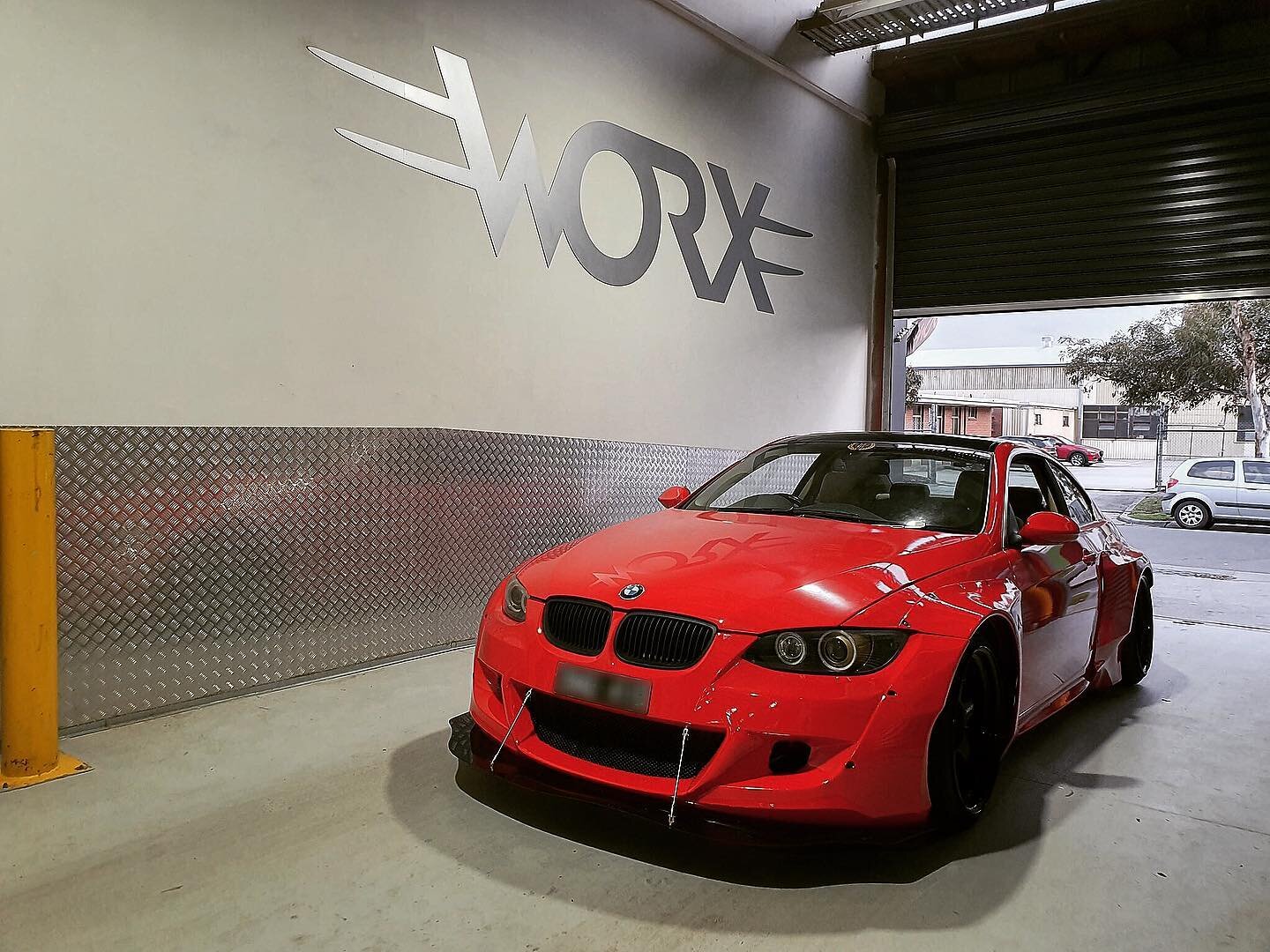 BMW 335i never looked so good 😍😍 If you think it looks wide from this angle....swipe right 😏

#worxauto #workmeister #n54gang #n54 #335icoupe #worx #worxperformance #bmwgang #widebody #fatbmw #widebodykit #bmwworldwide #workmeisters #reservoir #me