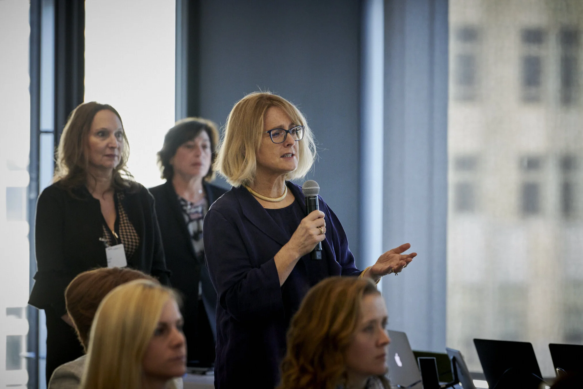MEDEXECWOMEN_0285.jpg