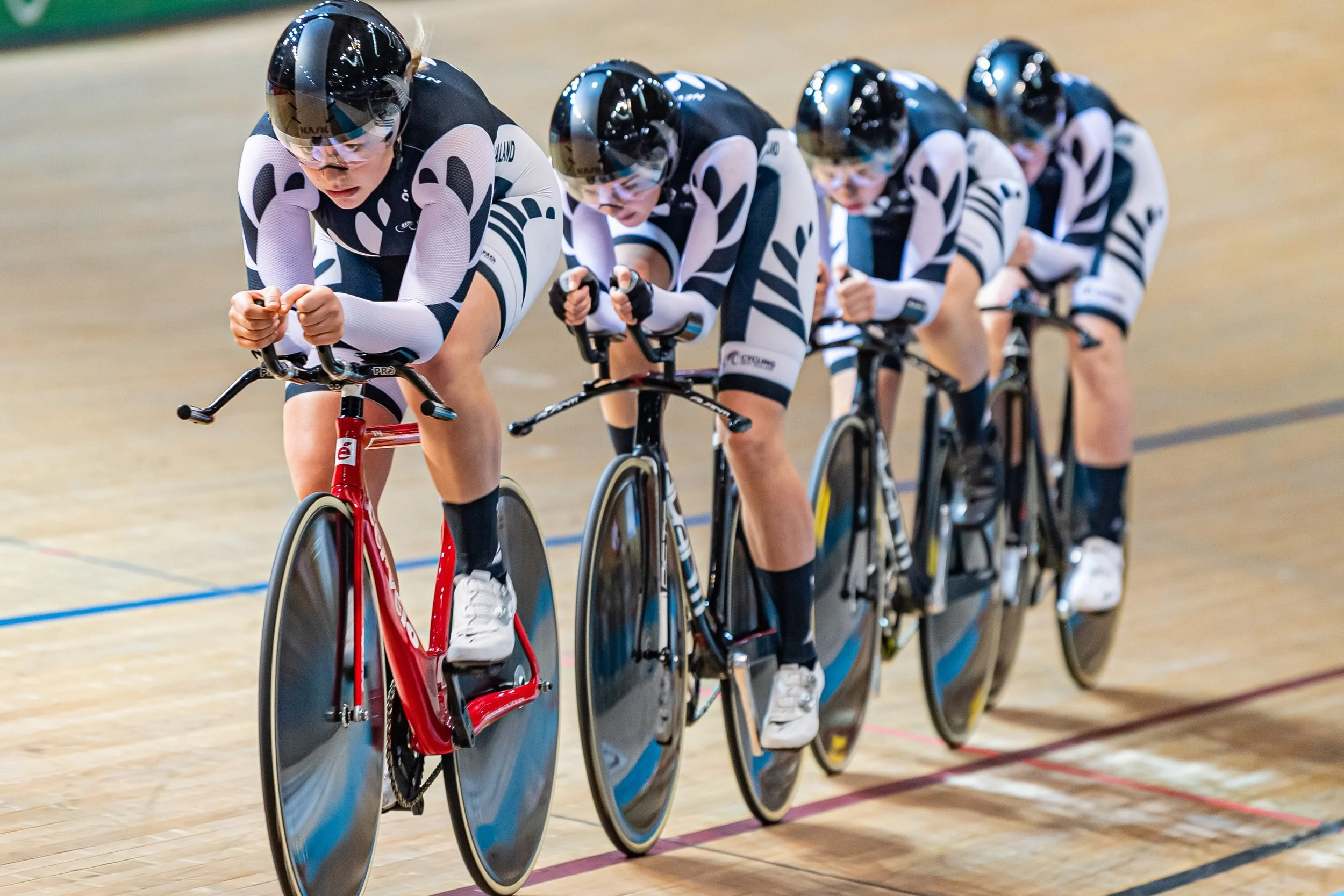 Photo: McKenzie Milne leads the New Zealand women’s team pursuit. Pic: Guy Swarbrick