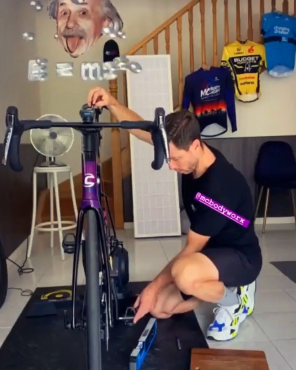 Are you riding more than usual because you&rsquo;re in self-isolation?

Have you realised you need help with an uncomfortable bike position?

No problem!

During this unprecedented crisis, I&rsquo;m offering unprecedented virtual bike fitting

I have