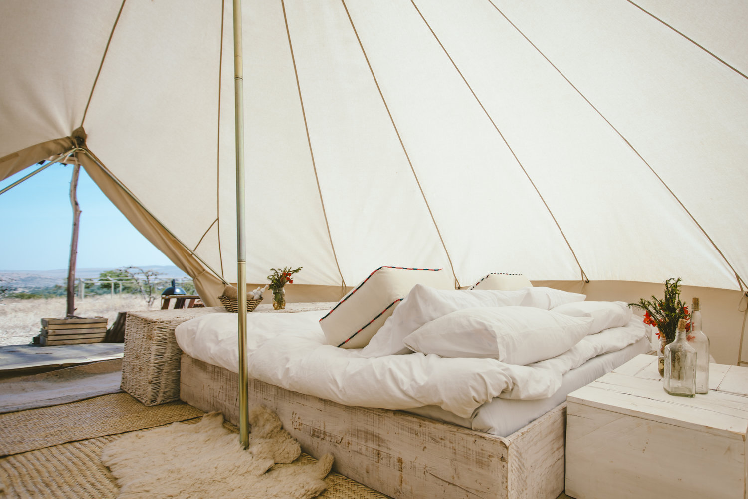 004_High_Res_HandZaround_Sieku_Glamping_Kenya.jpg