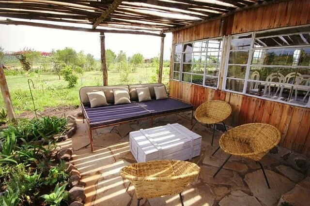 Being unashamedly lazy, kicking back and taking it easy are key to enjoying times at Sieku Glamping.  And the verndah at Sieku Moja has been designed with this in mind. Big and spacious with the world's largest sofa and hanging beds to privately wile