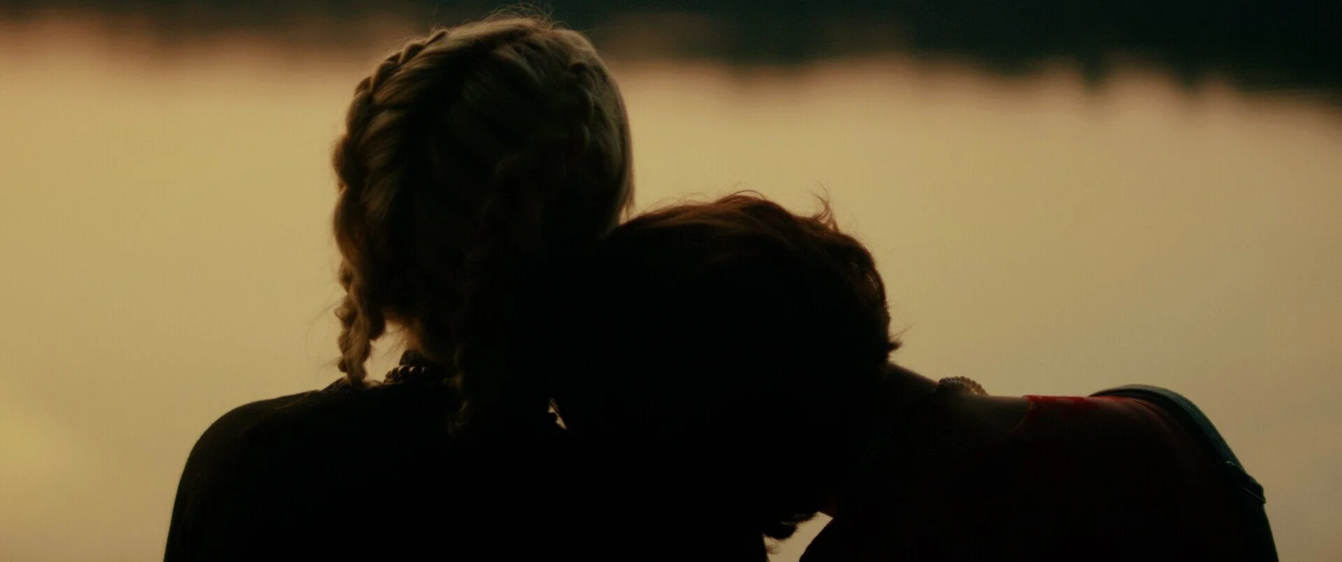 Trailer.00_07_34_18.Still007.jpg