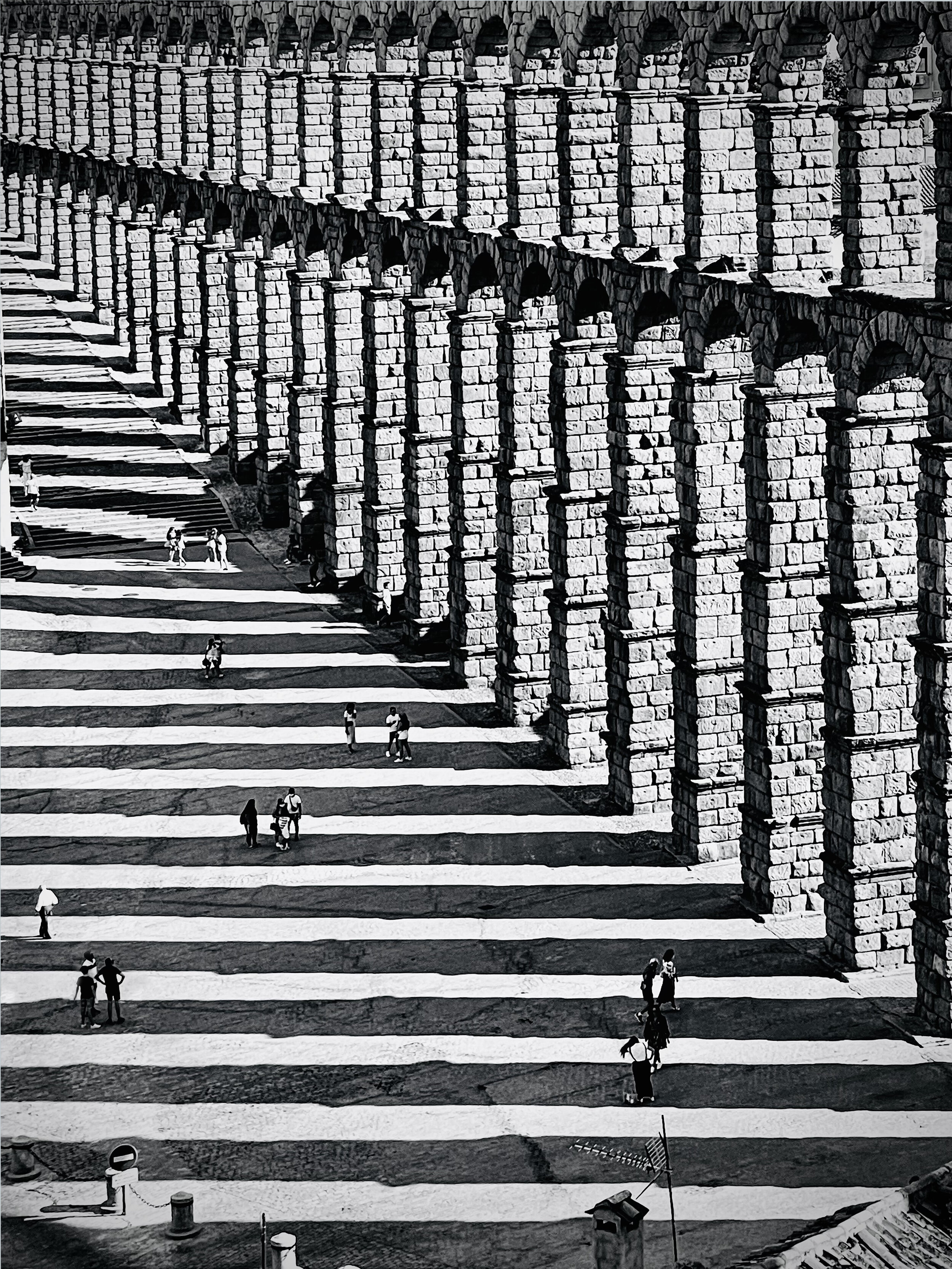 Segovia aquaduct acueducto.jpg