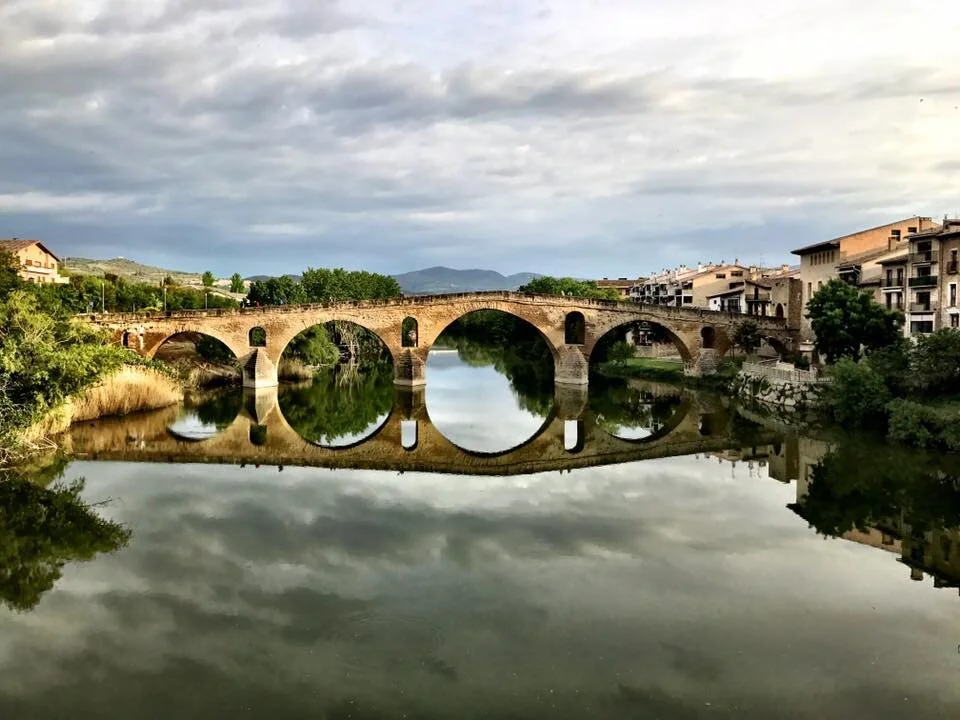 Day 5:  Puente la Riena - Estella, 21.7km. 