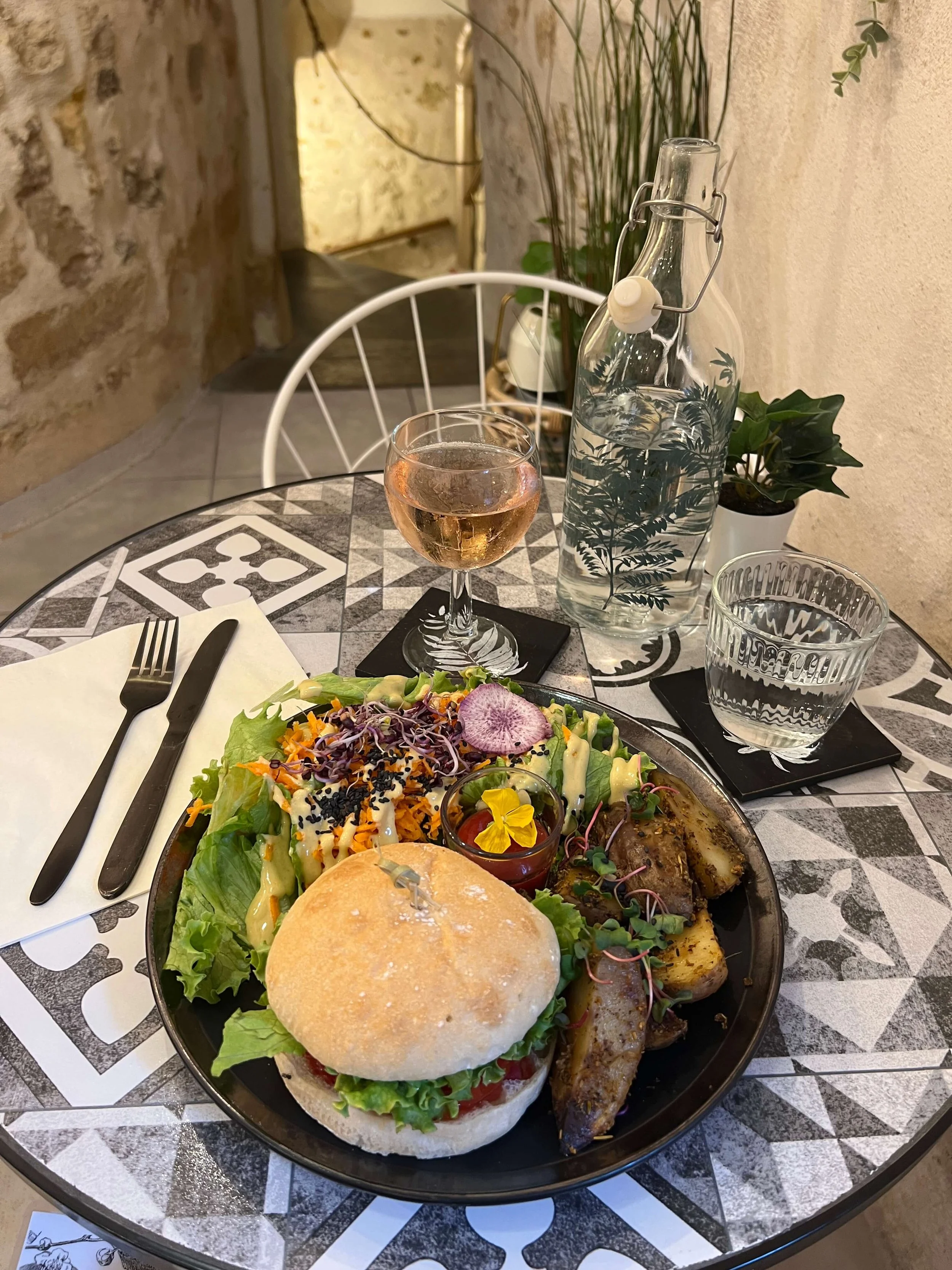 Aix-en-Provence:  La Plume Végétale