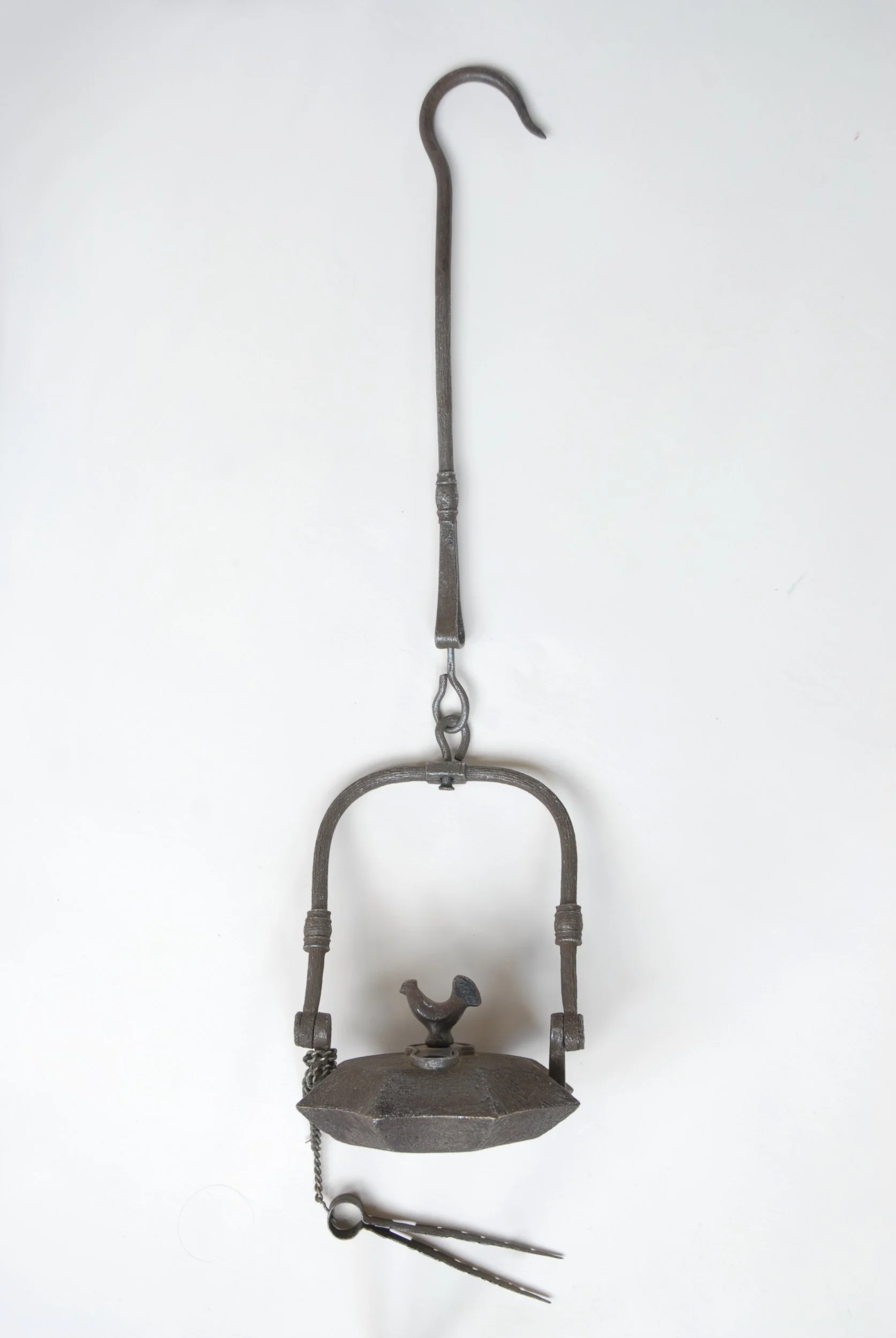 SIZED 1370 Oil Lamp.JPG