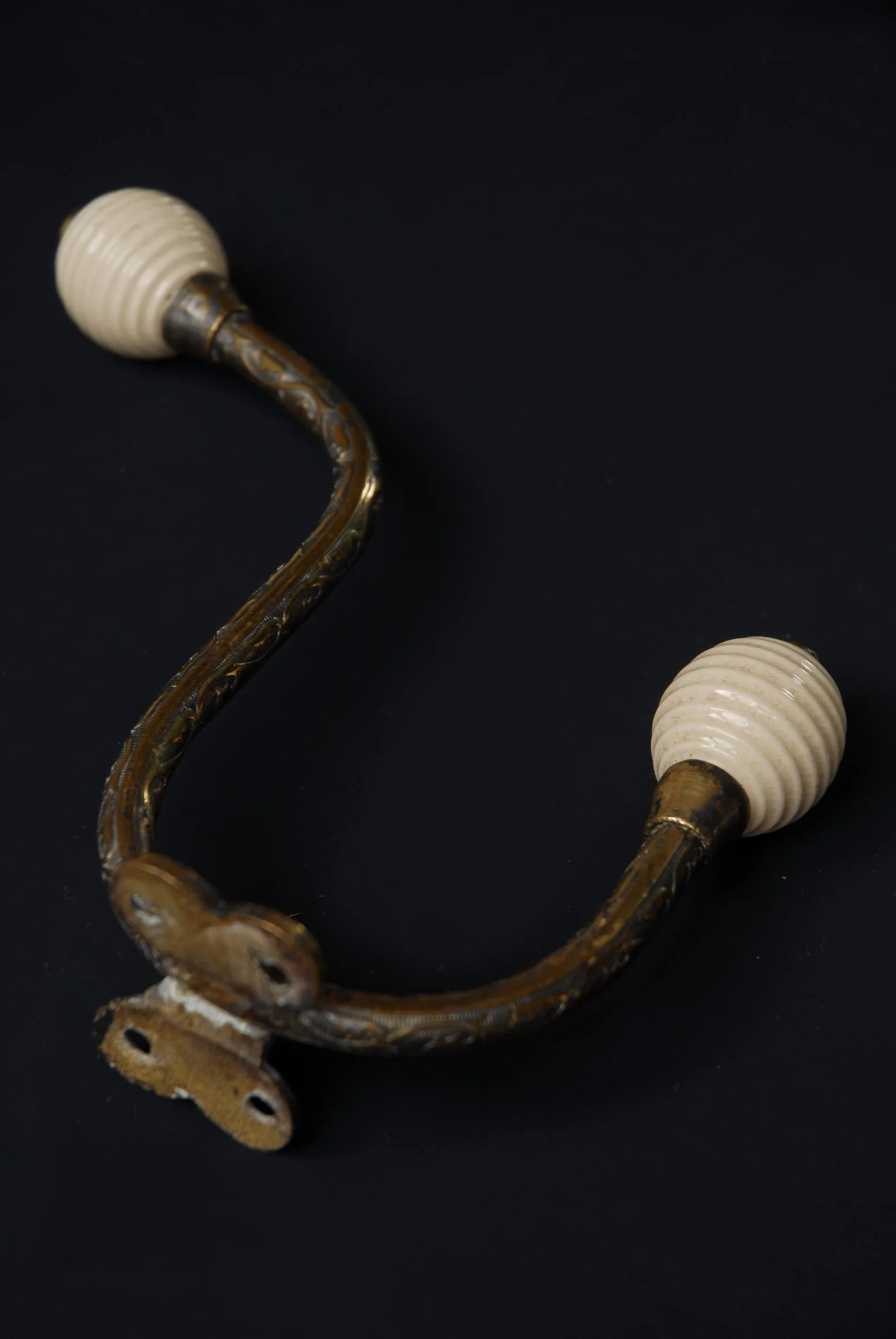 SIZED 1547 Brass Victorian Coat Hook.JPG