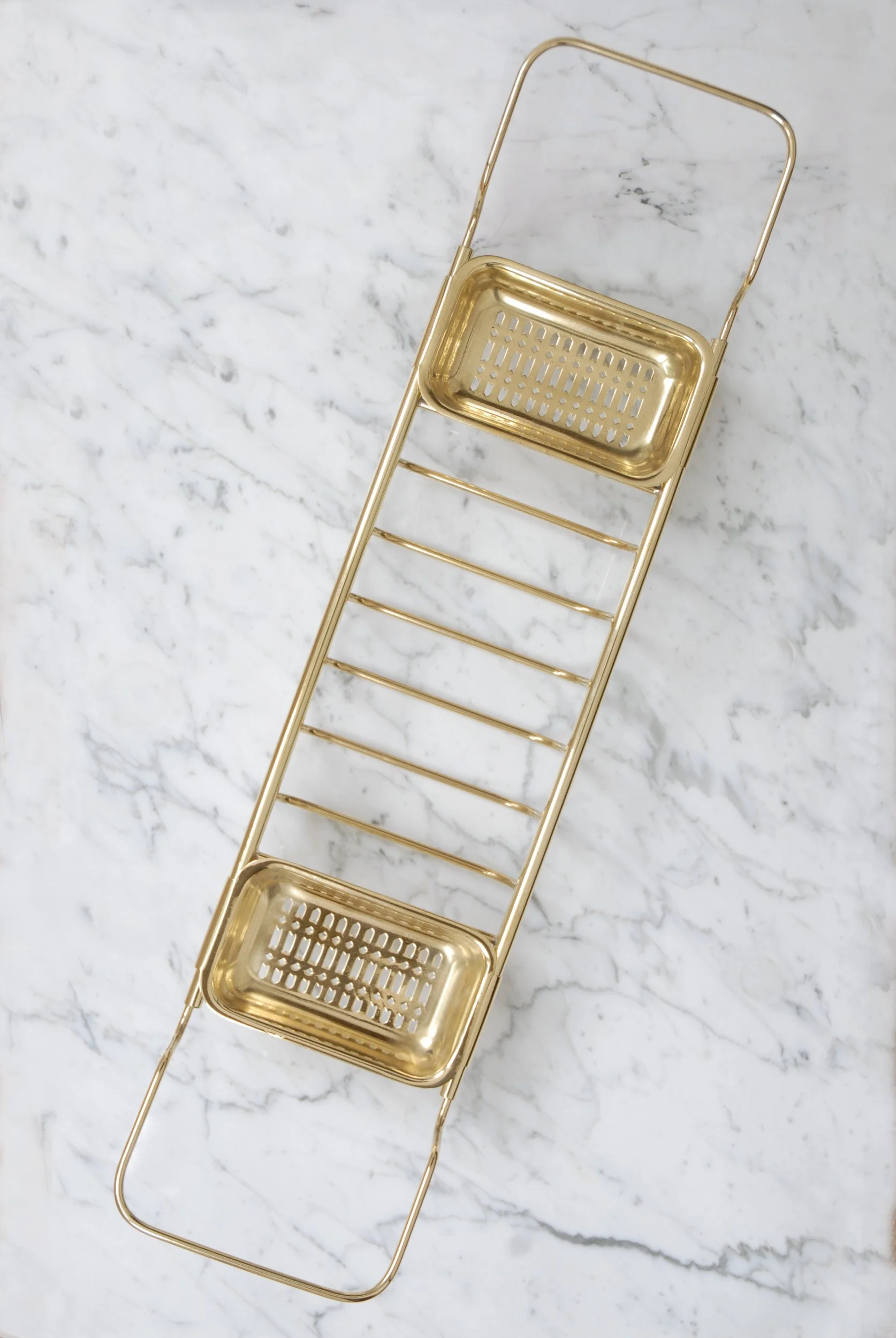 SIZED 1465 Brass Bath Tray Waterandwooduk.JPG