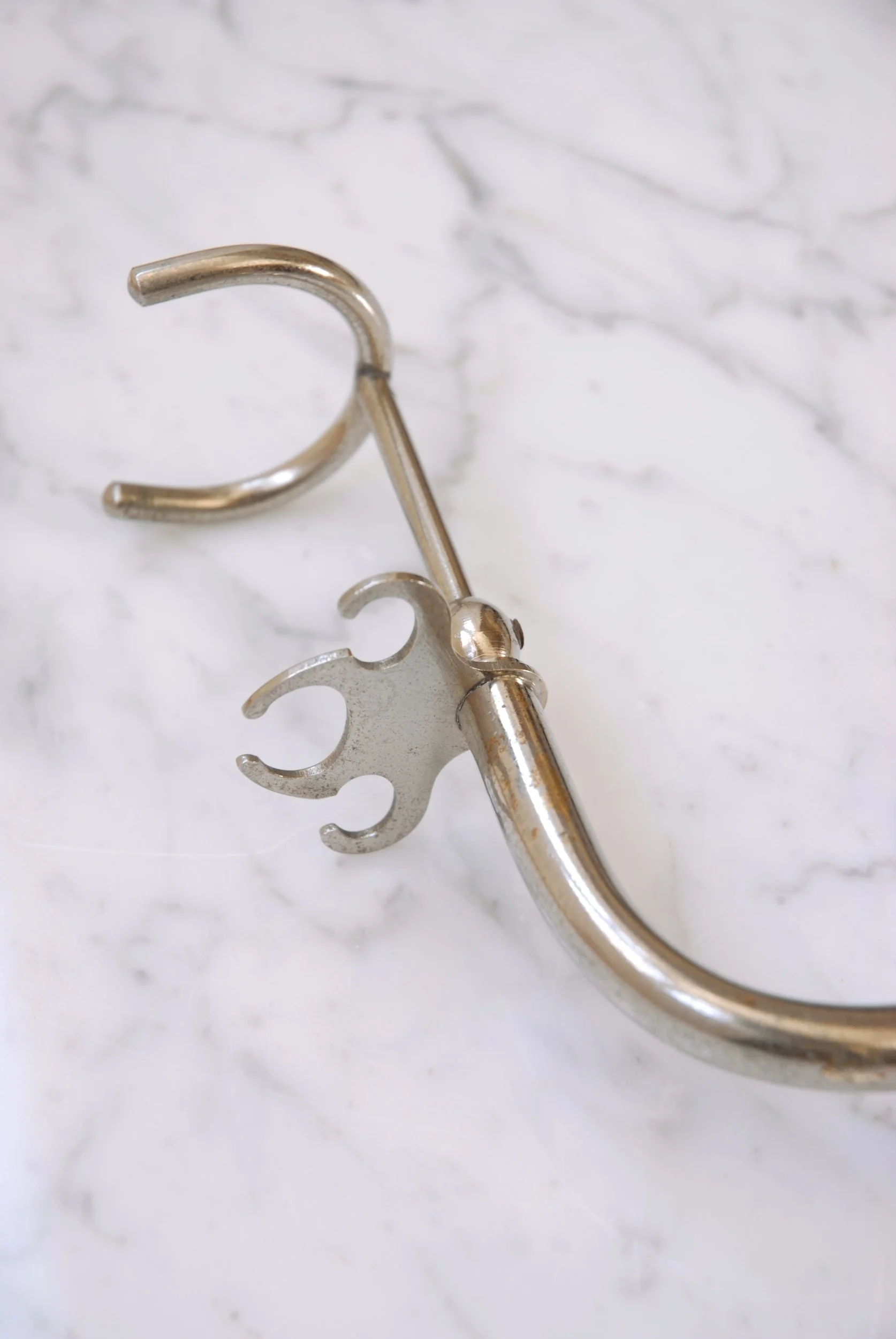 SIZED 1487 Toothbrush Holder.JPG