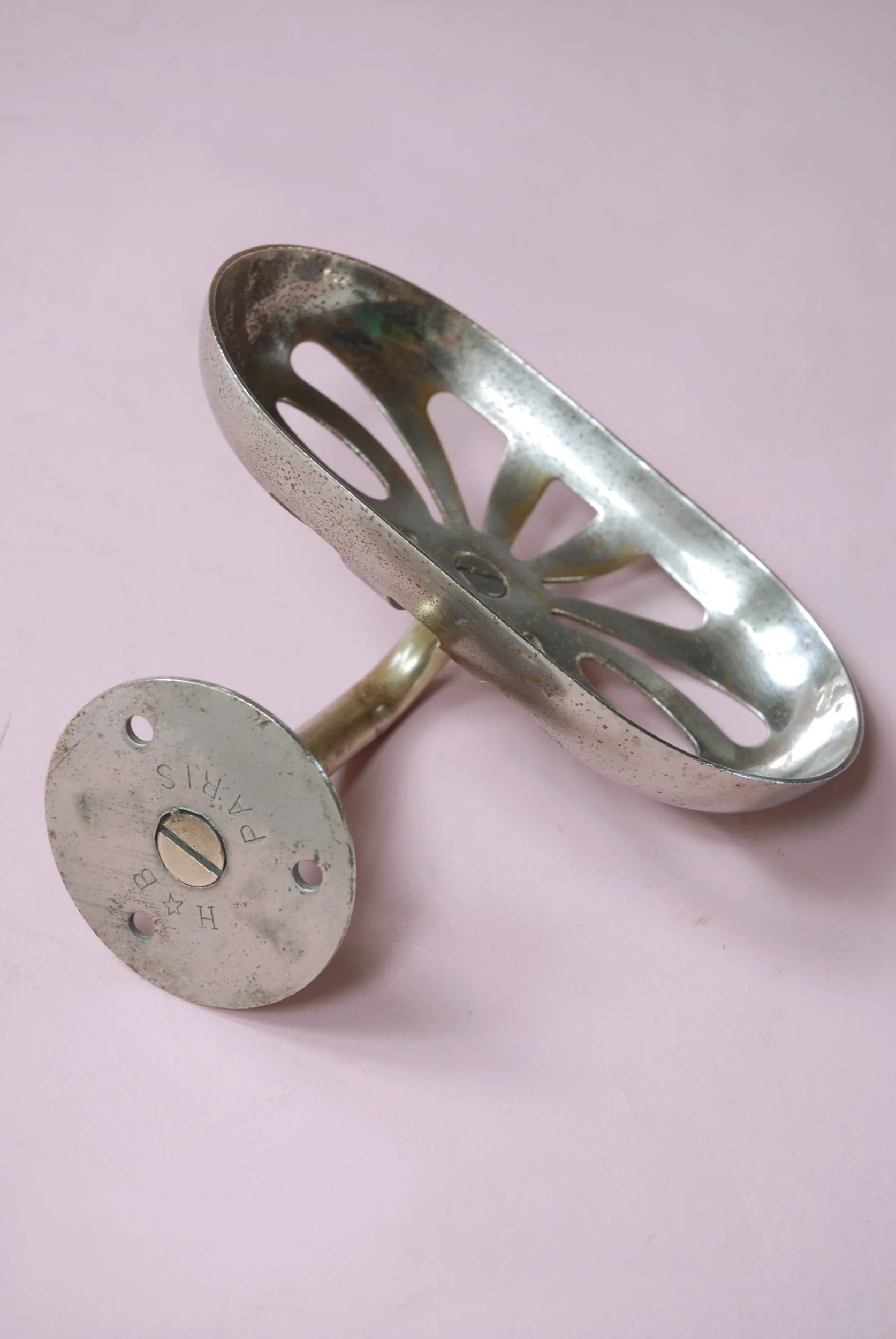 SIZED 1416 Nickel Soap Holder.JPG