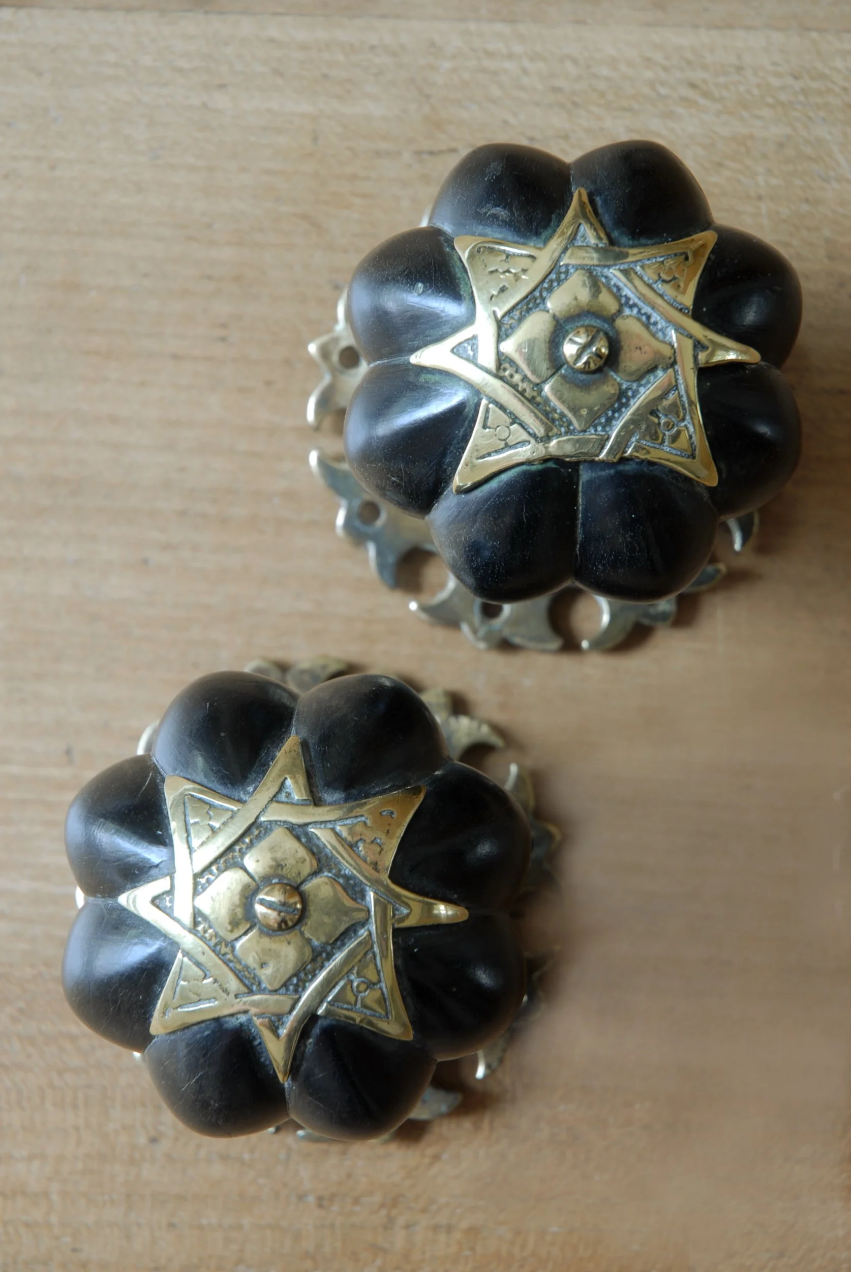 SIZED 1568 Victorian Handles.JPG