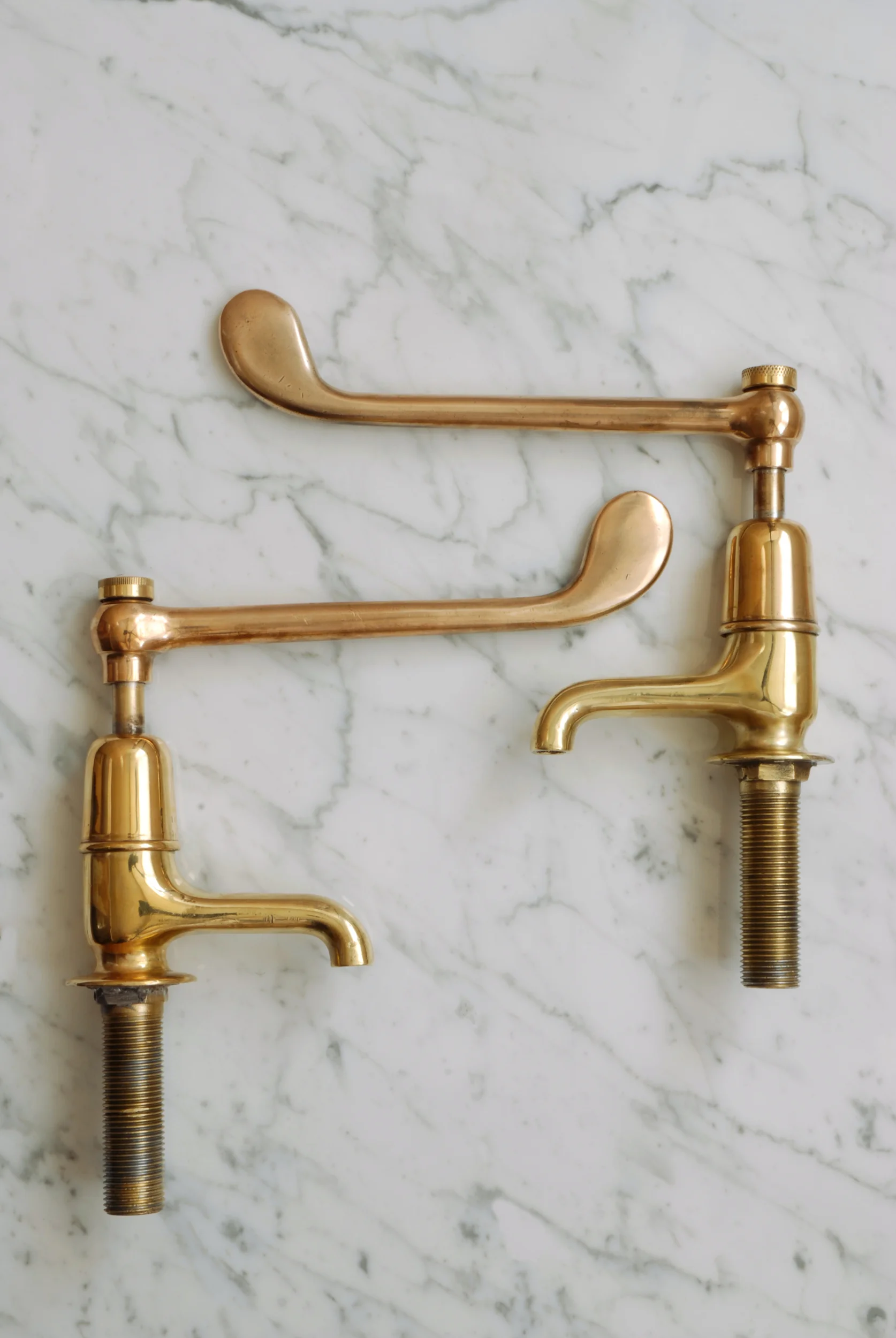 121 Lever Arm Taps Flat View.JPG