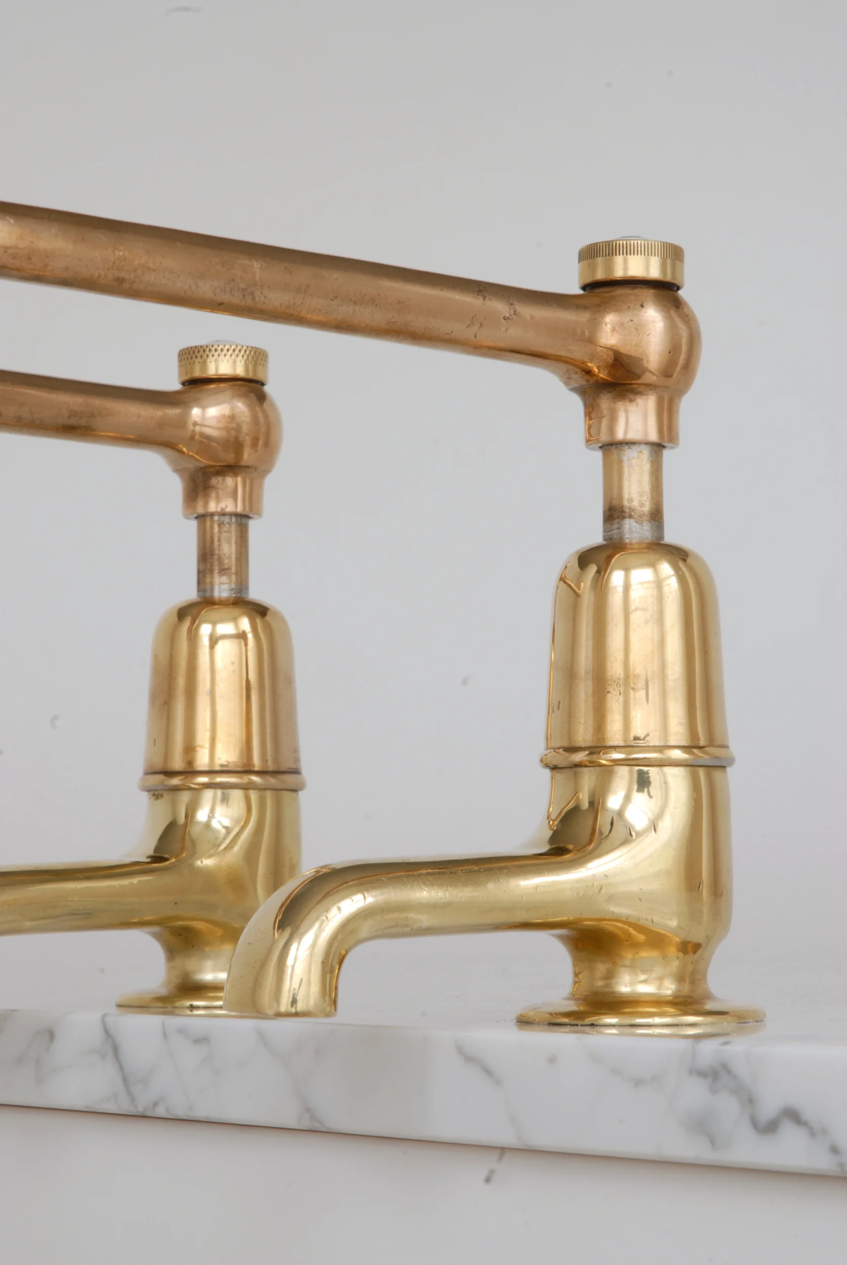 121 Lever Arm Taps Close Up Cold Tap.JPG