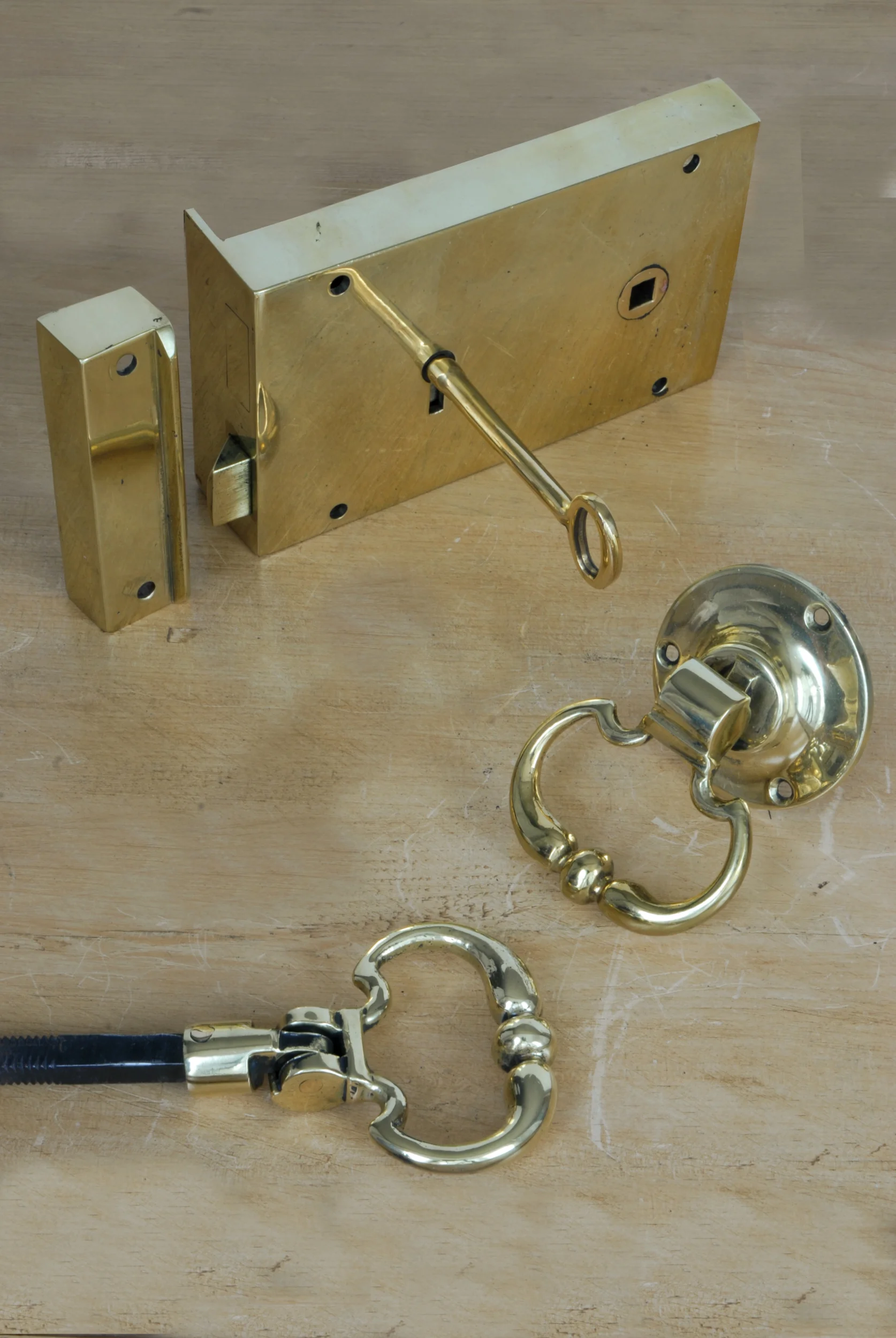 173 Late 1900's Brass Rim Lock Set Side View.JPG