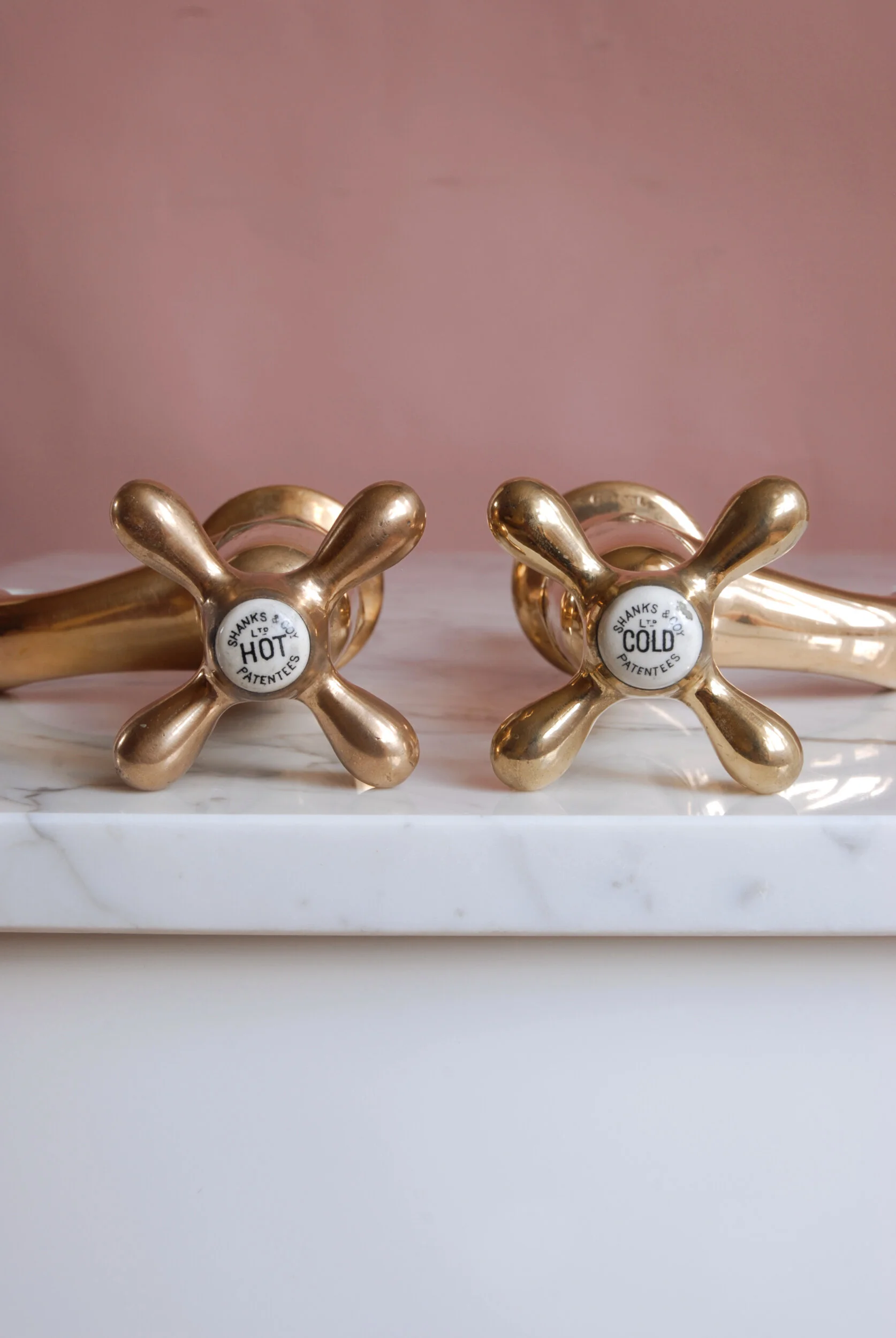 SIZED 327 Shanks Sink Taps Top View.JPG